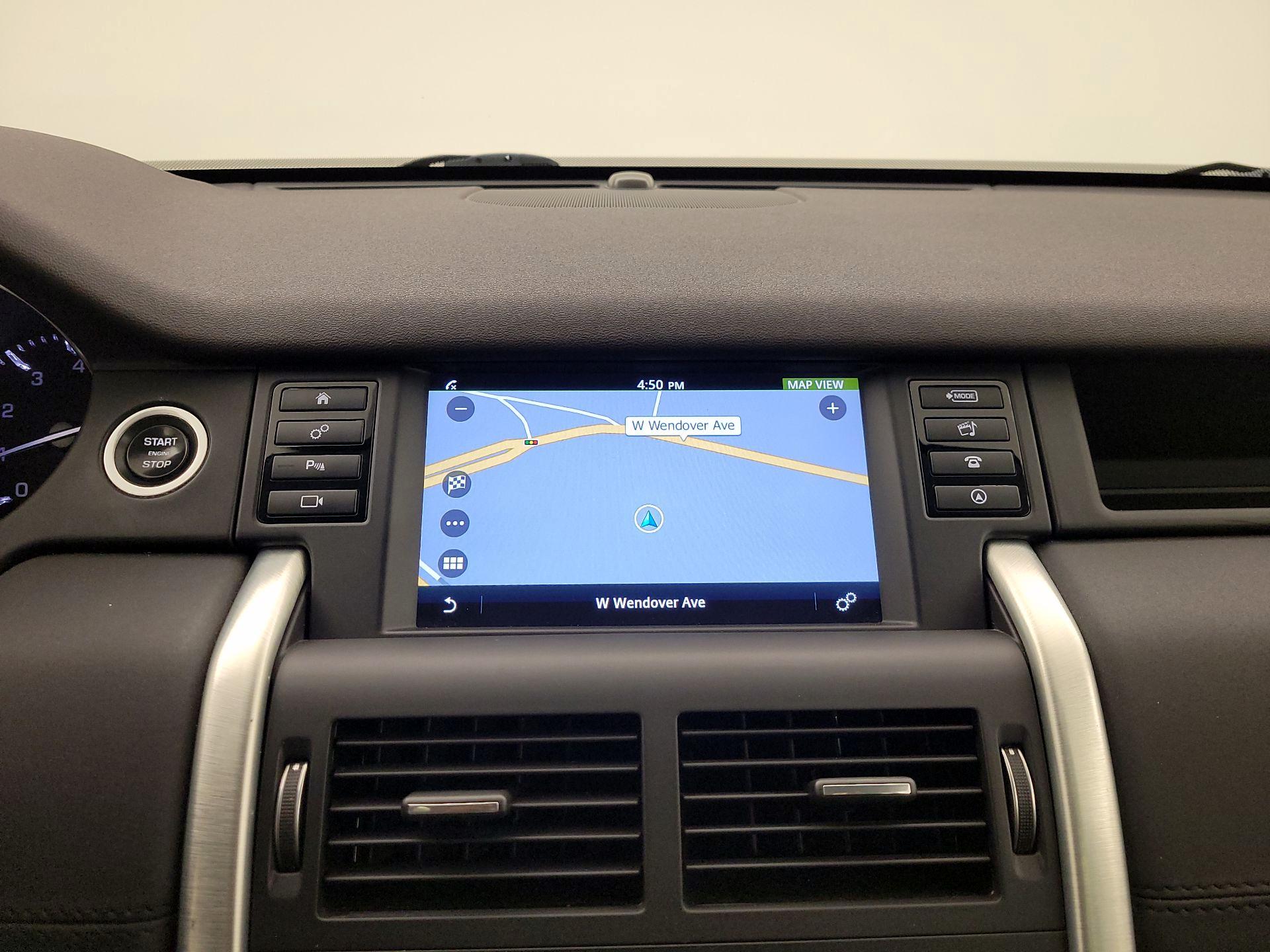 Thumbnail: 2016 Land Rover Discovery Sport - 14