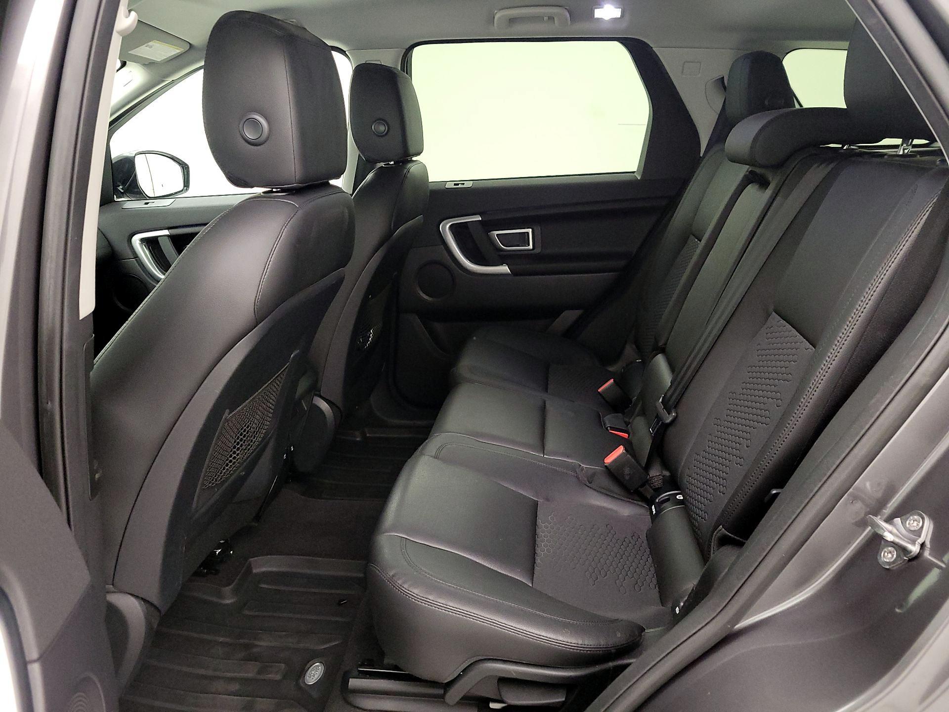 Thumbnail: 2016 Land Rover Discovery Sport - 20
