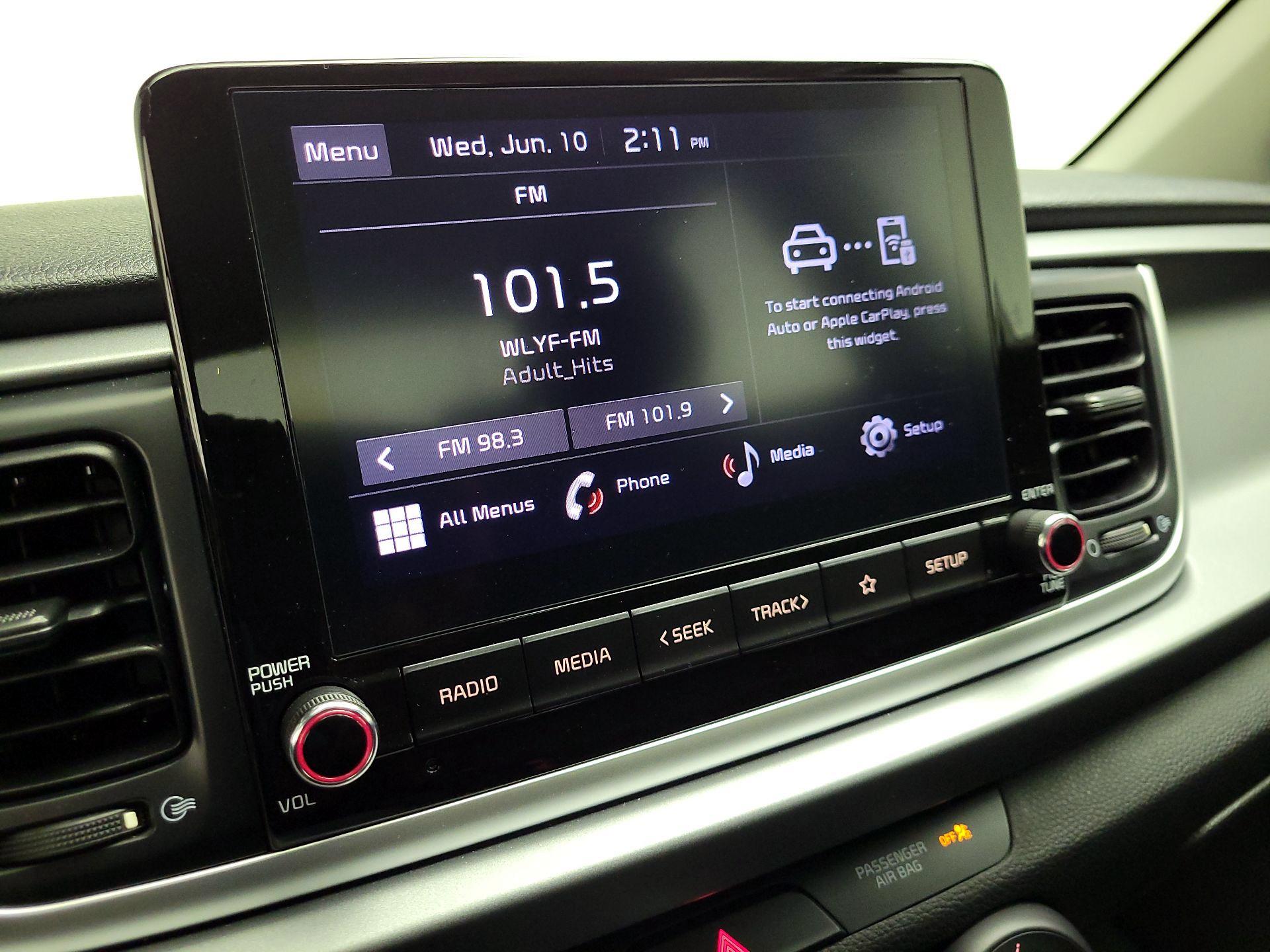 Thumbnail: 2023 Kia Rio - 15