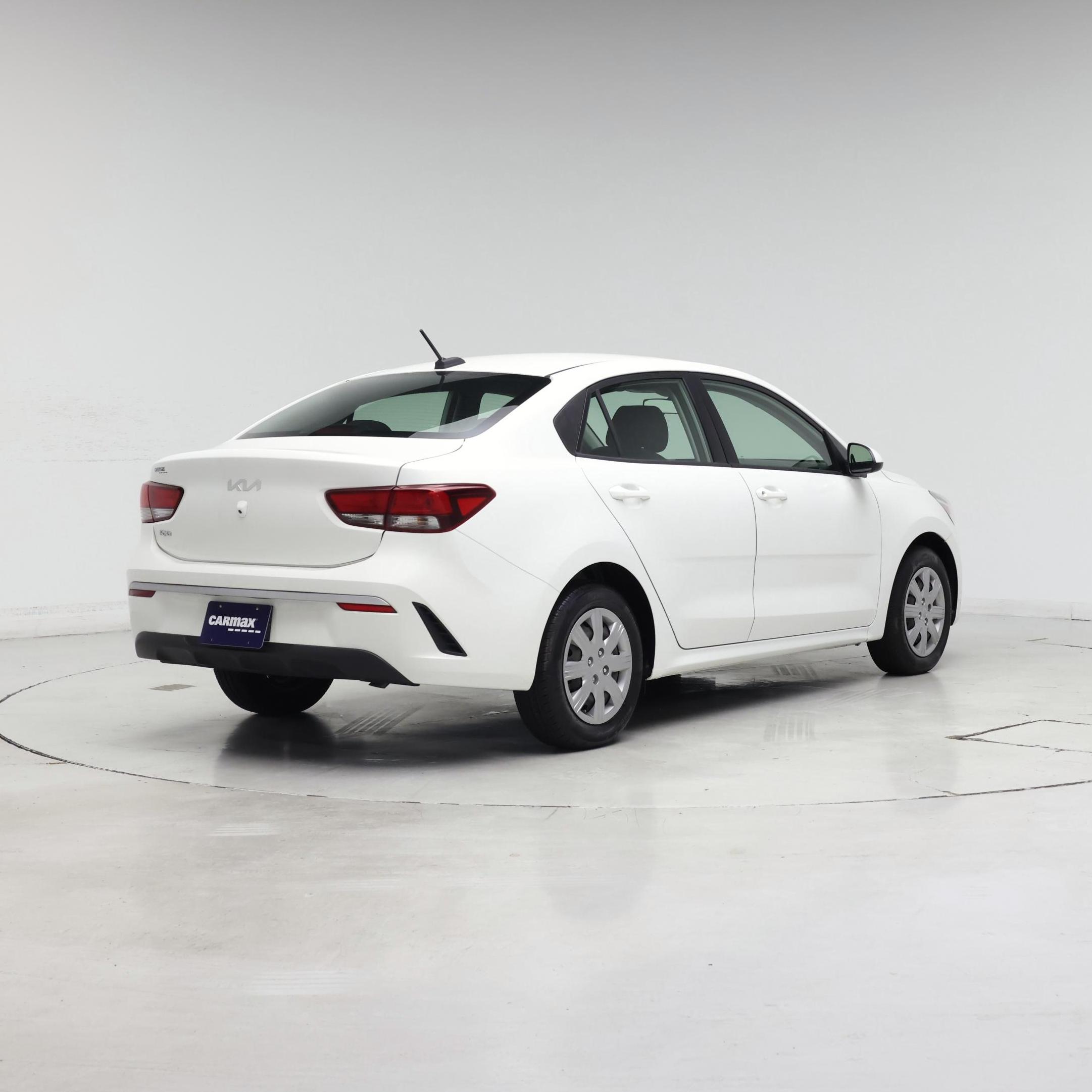 Thumbnail: 2023 Kia Rio - 8