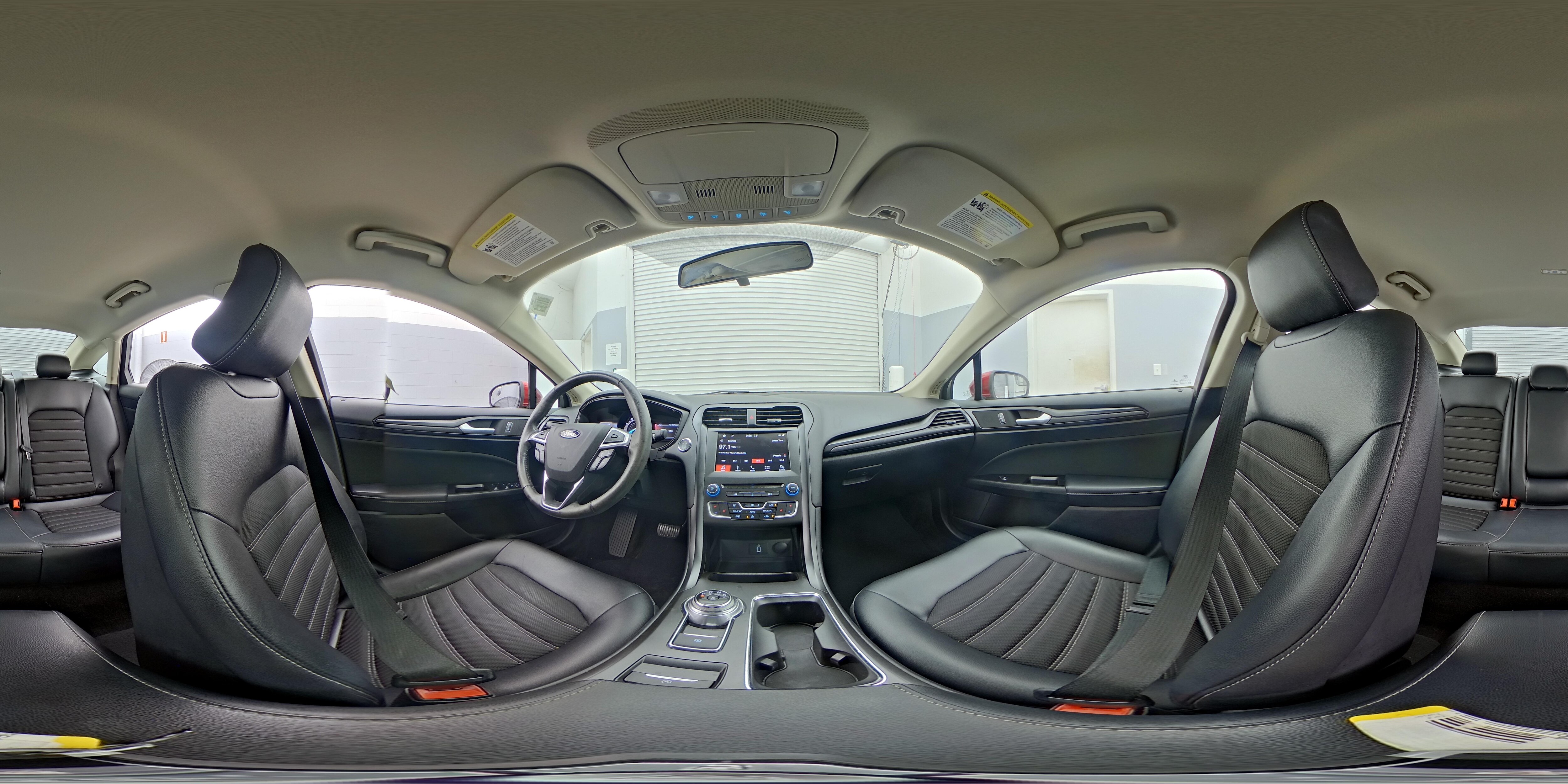 2018 Ford Fusion SE - Photo 24