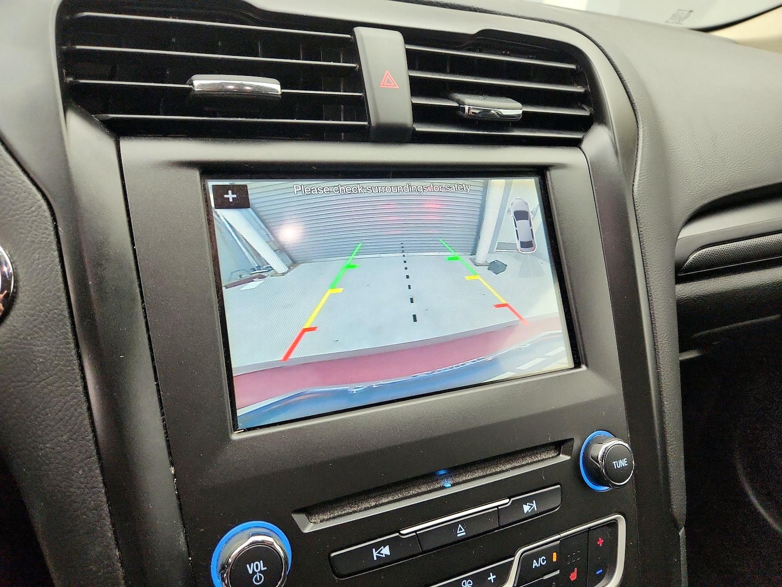 2018 Ford Fusion SE - Photo 15