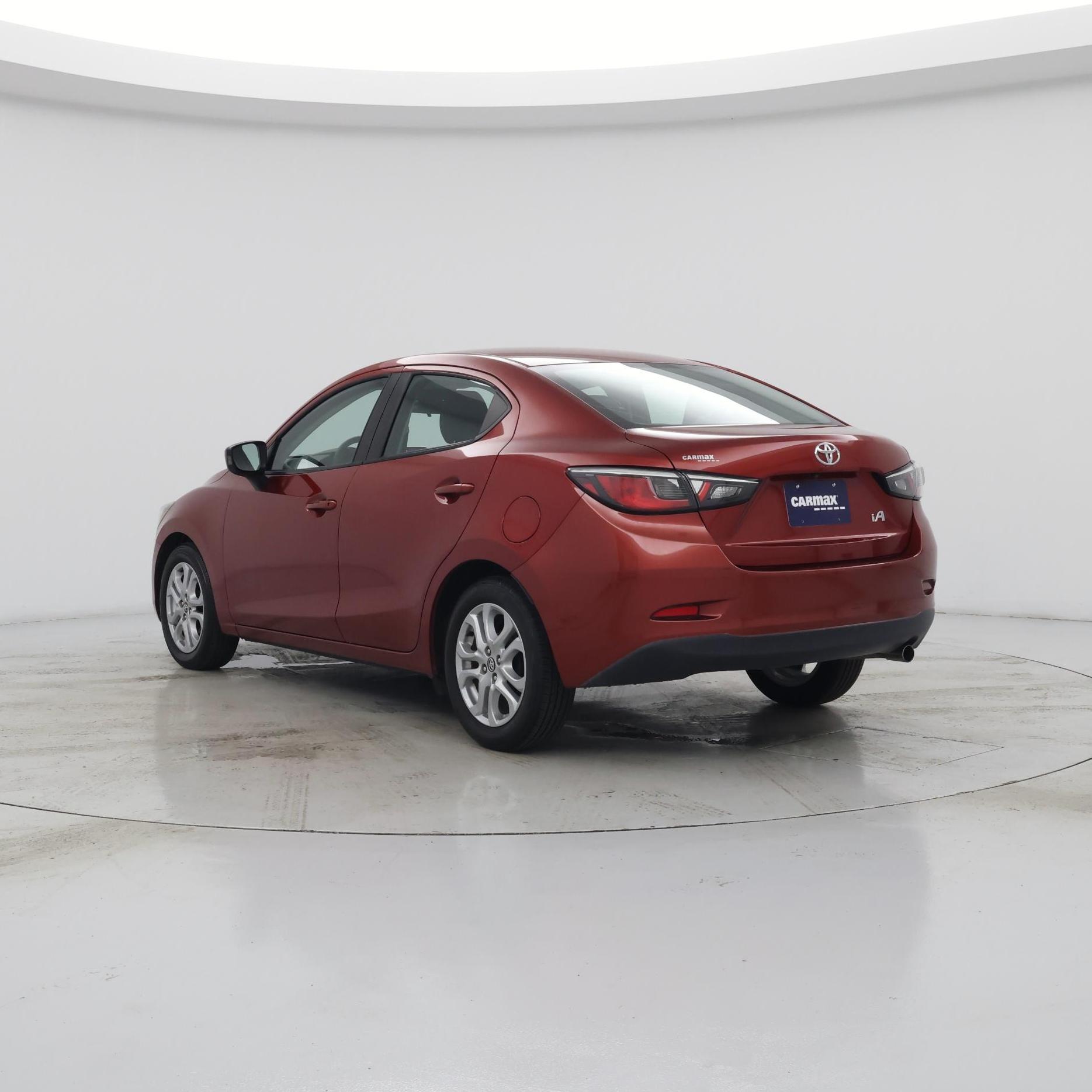 Thumbnail: 2017 Toyota Yaris iA - 2