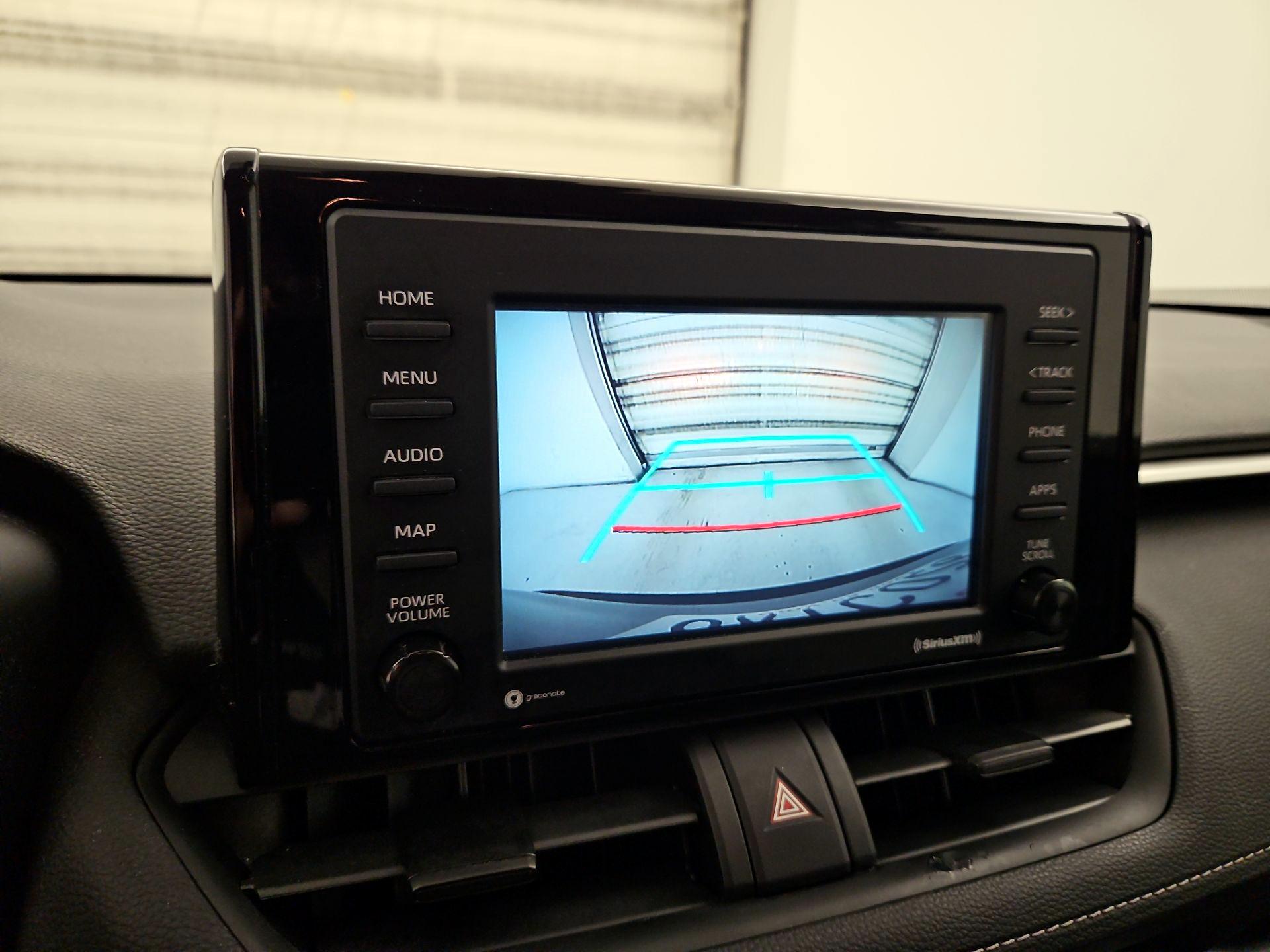 Thumbnail: 2021 Toyota RAV4 - 15