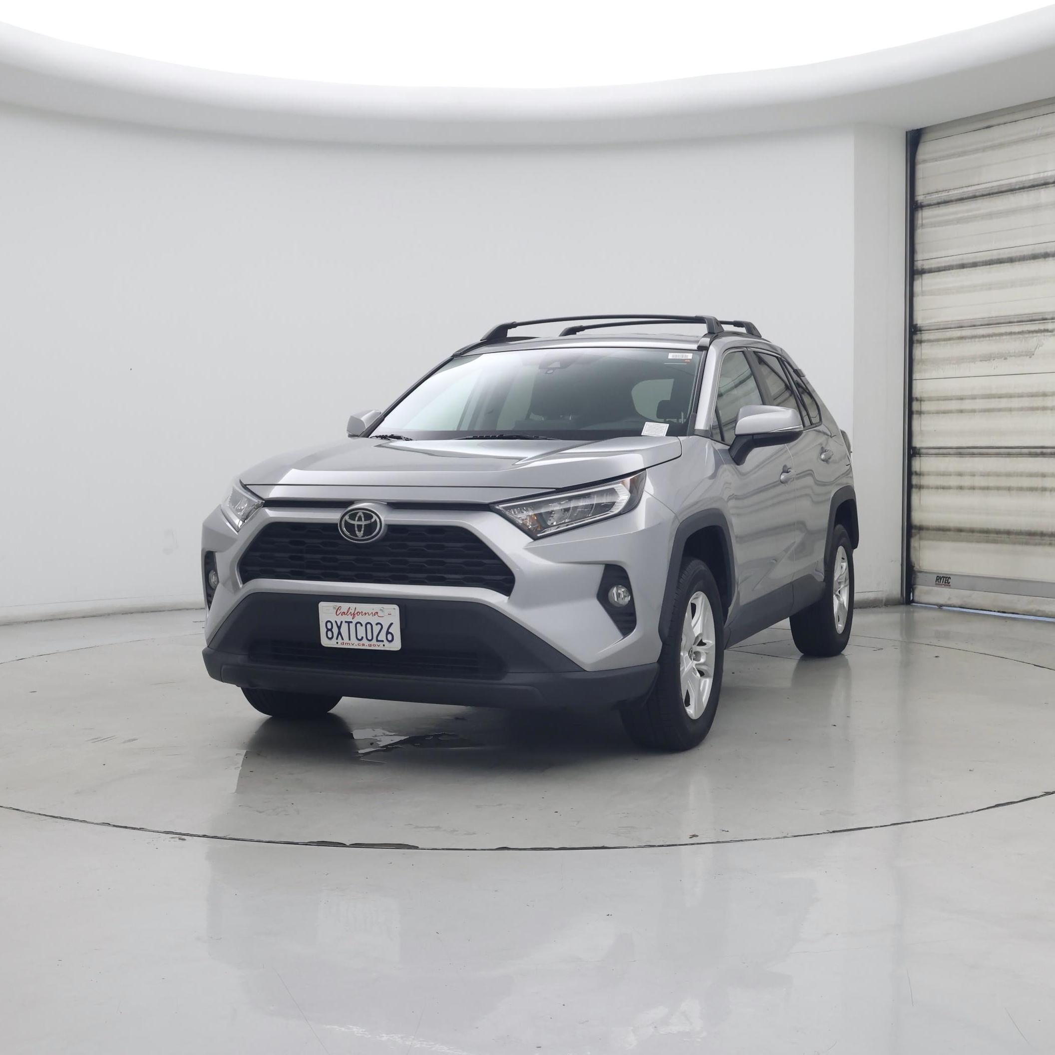 Thumbnail: 2021 Toyota RAV4 - 4