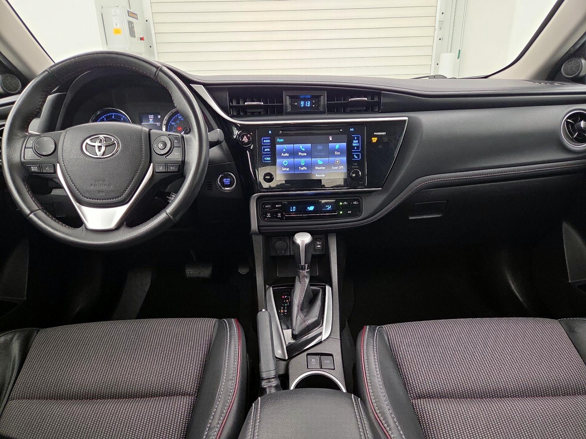 Thumbnail: 2017 Toyota Corolla - 9