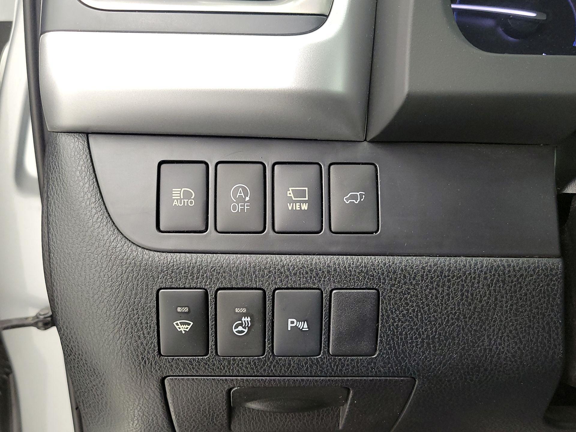 Thumbnail: 2018 Toyota Highlander - 13