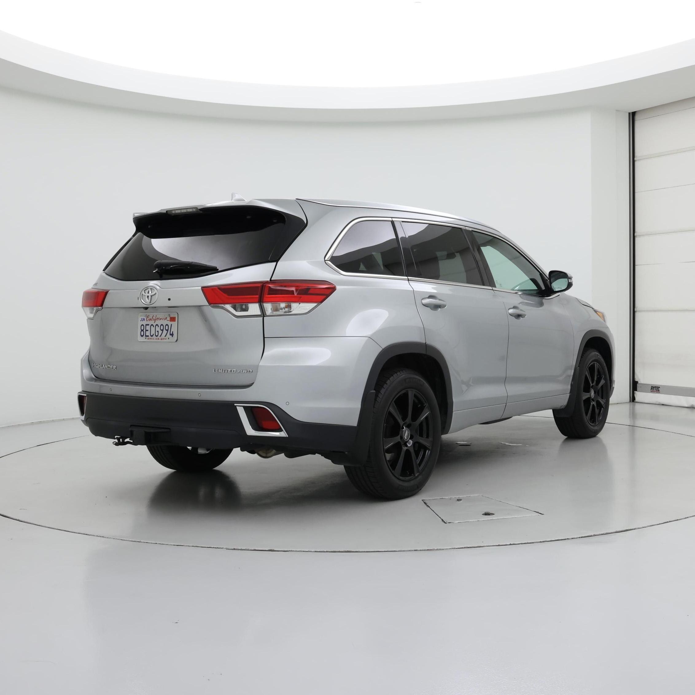 Thumbnail: 2018 Toyota Highlander - 8