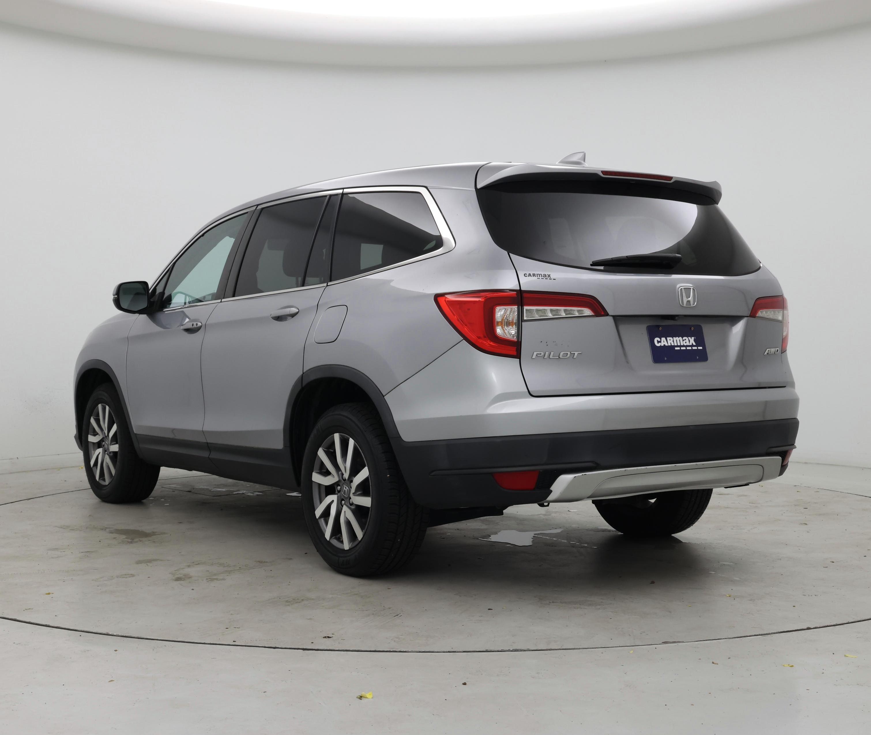 Thumbnail: 2019 Honda Pilot - 2