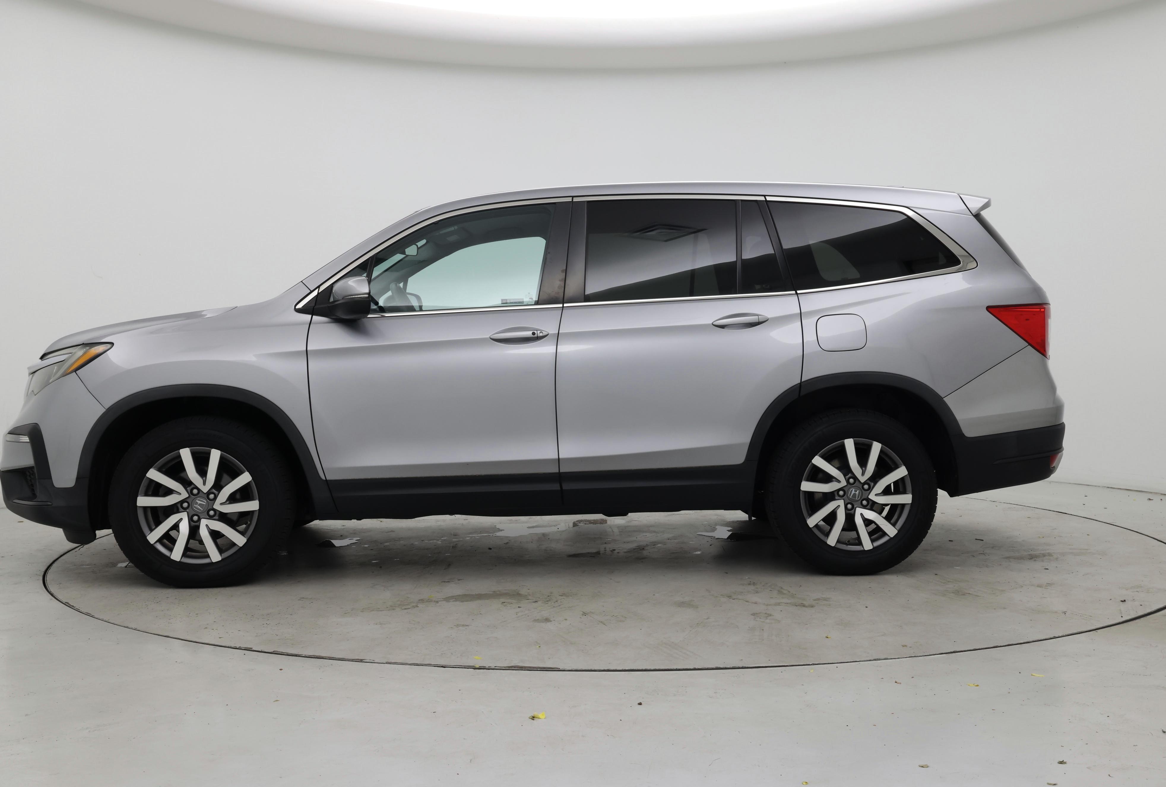 Thumbnail: 2019 Honda Pilot - 3