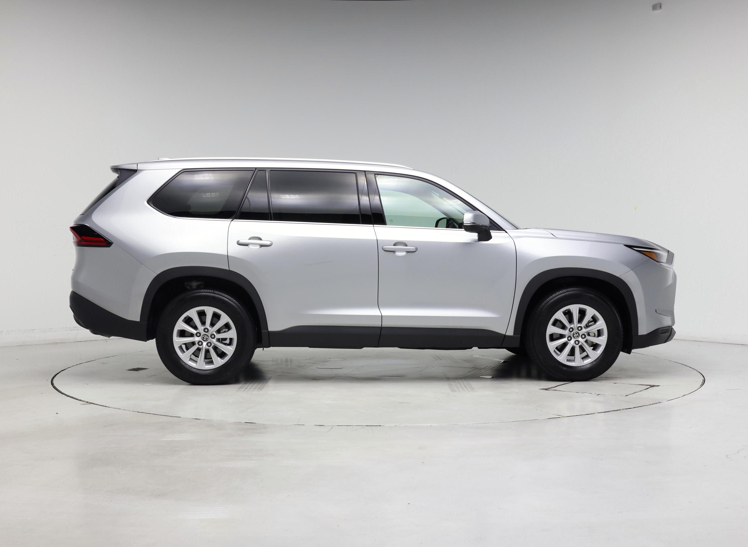 Thumbnail: 2026 Toyota Highlander - 7