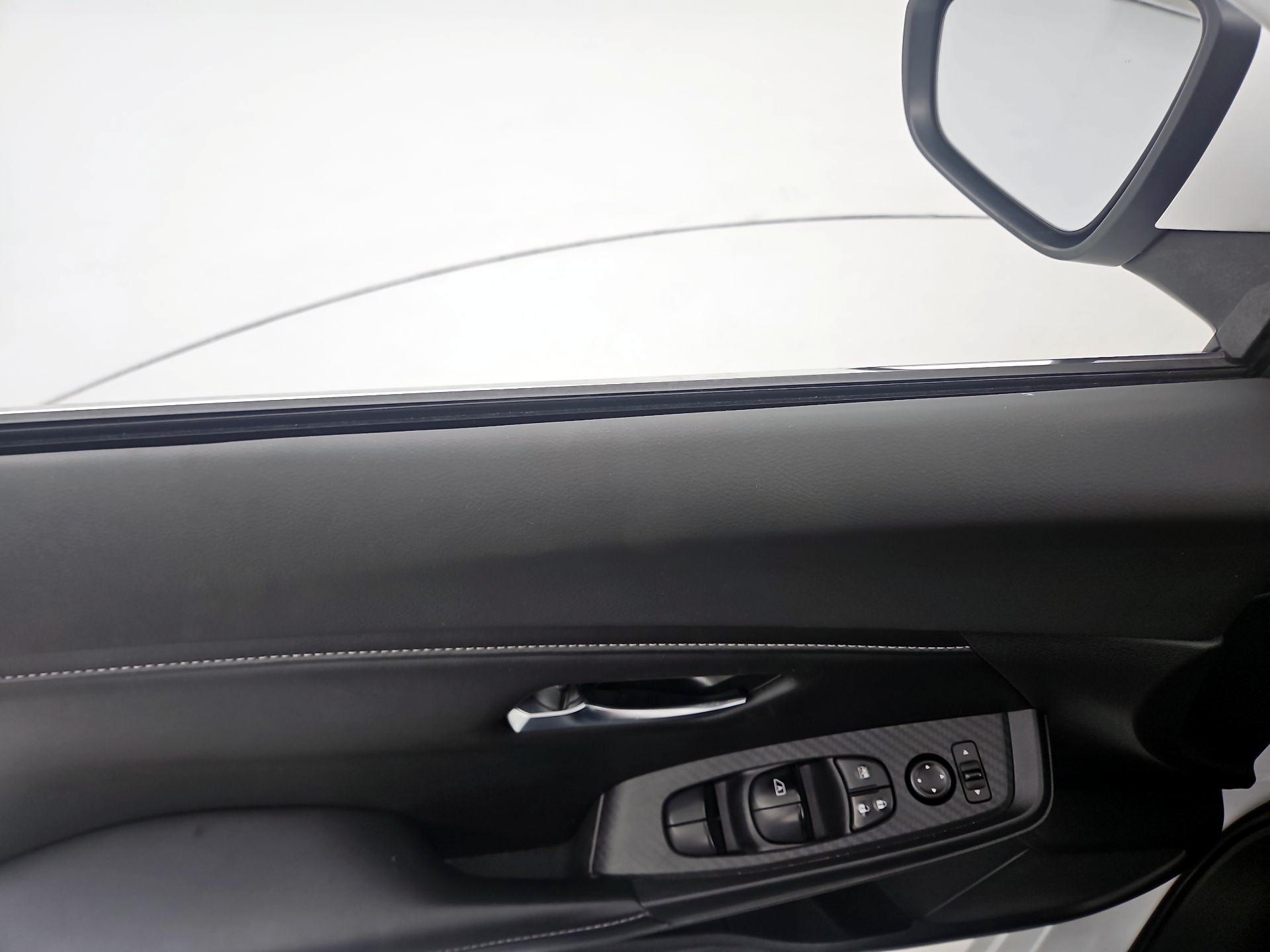 Thumbnail: 2021 Nissan Sentra - 12