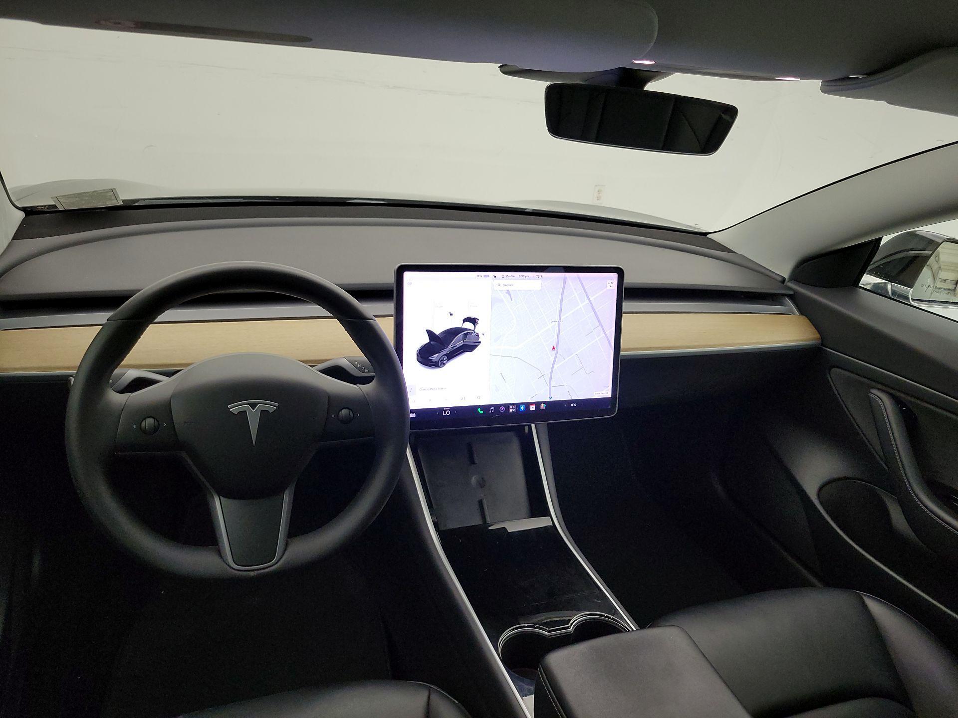 Thumbnail: 2020 Tesla Model 3 - 9
