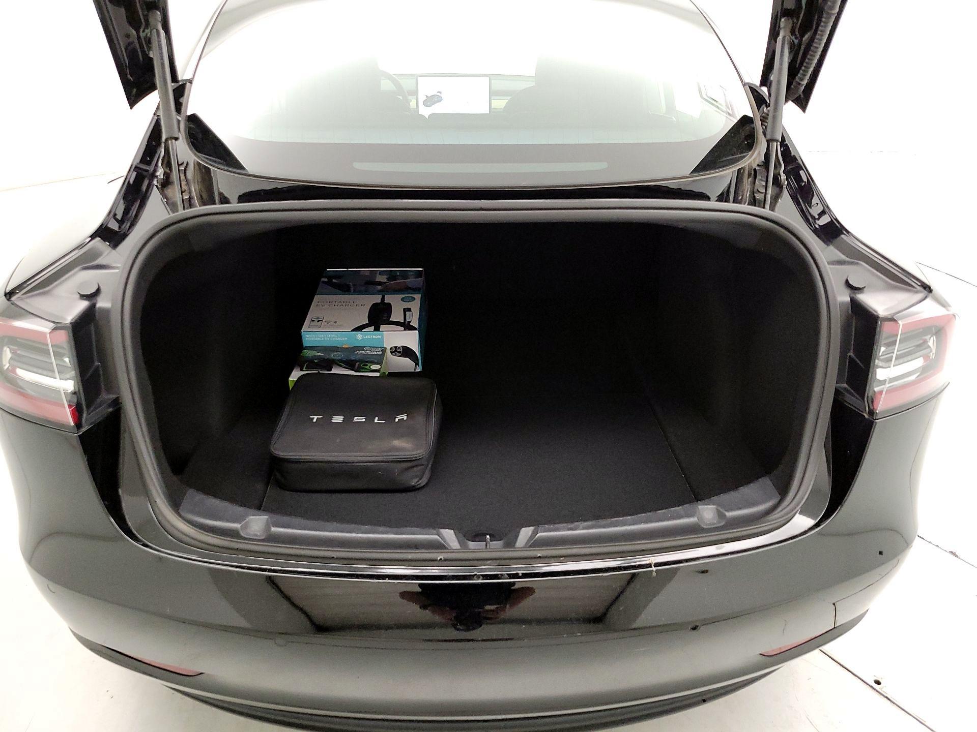 Thumbnail: 2020 Tesla Model 3 - 19
