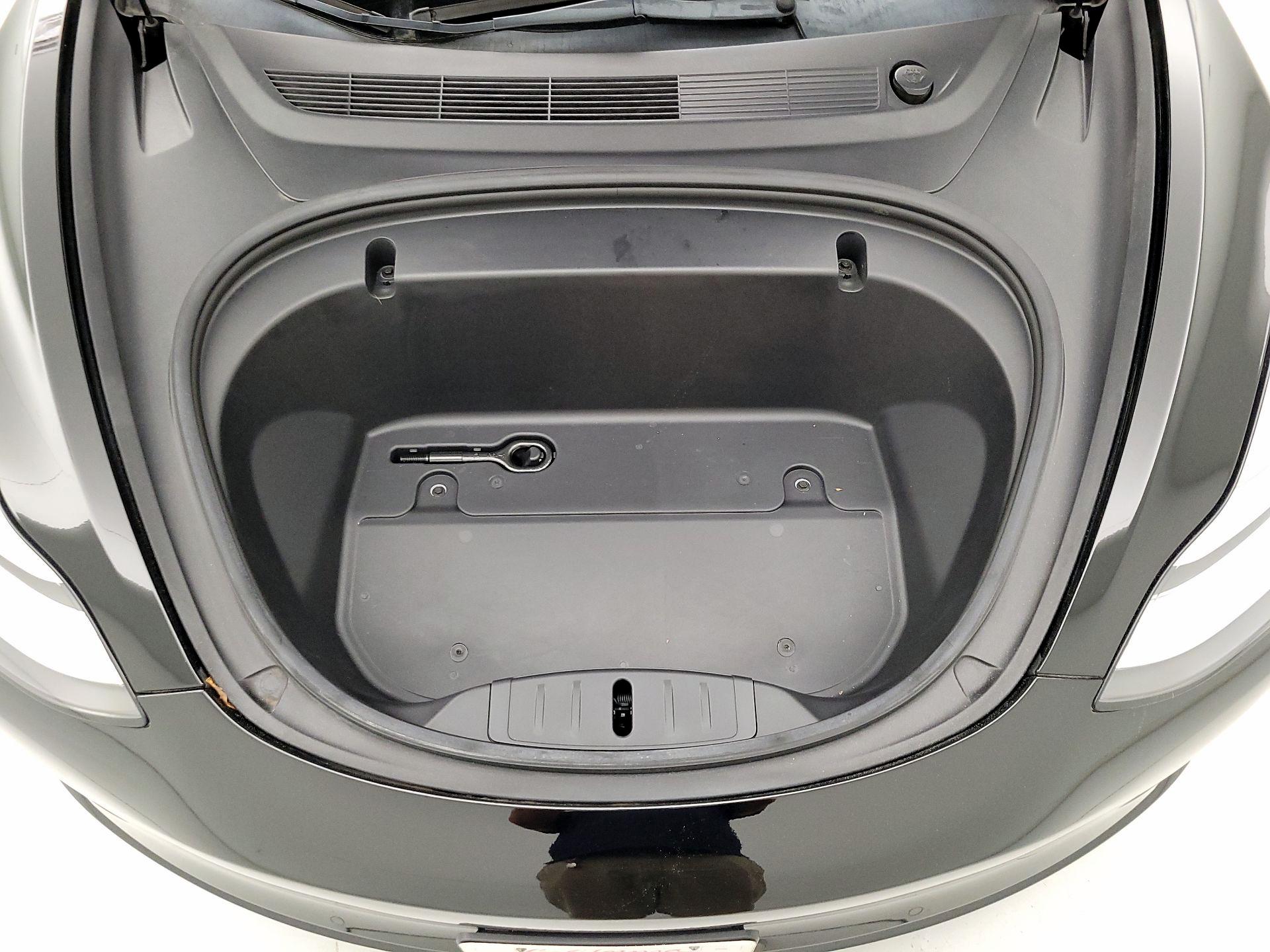 Thumbnail: 2020 Tesla Model 3 - 20