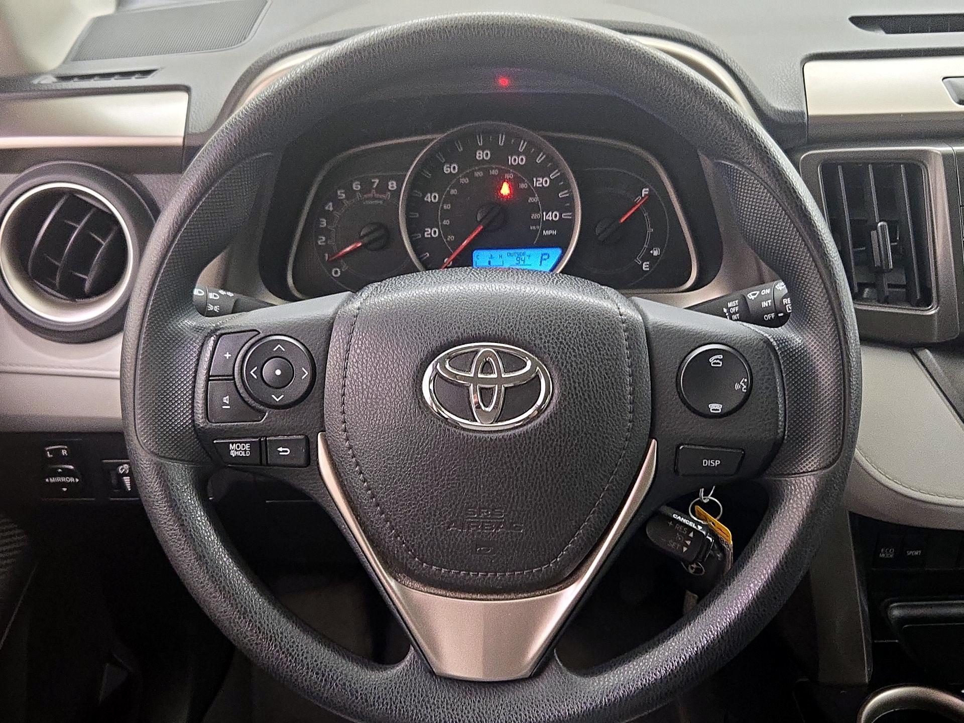Thumbnail: 2014 Toyota RAV4 - 10