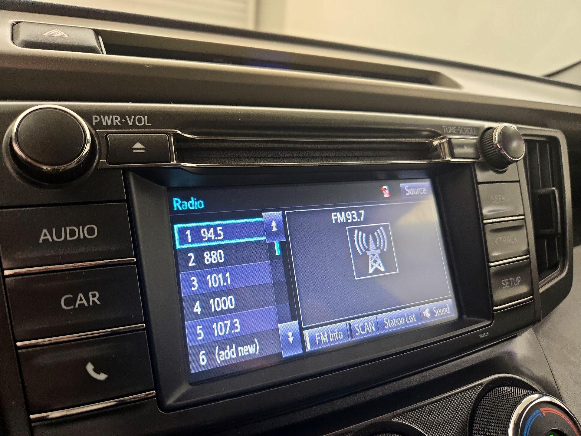 Thumbnail: 2014 Toyota RAV4 - 14