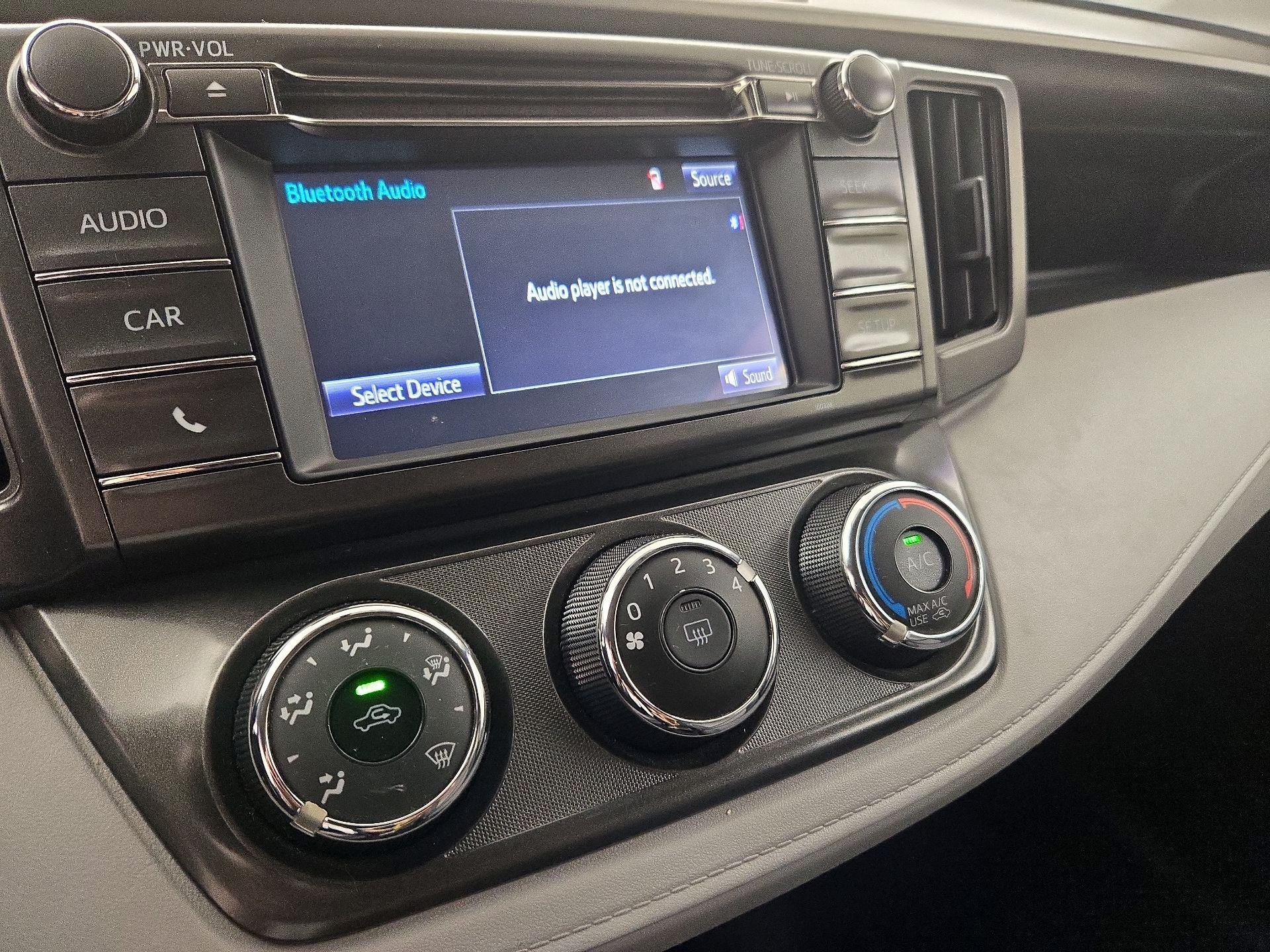 Thumbnail: 2014 Toyota RAV4 - 15