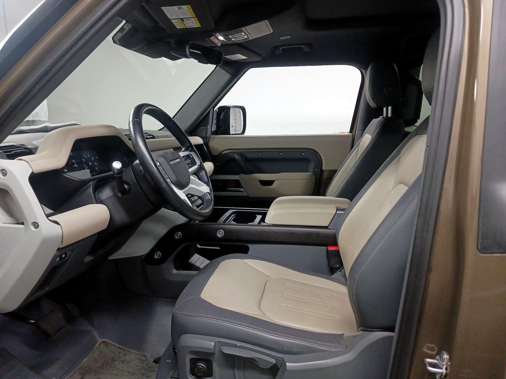 Thumbnail: 2021 Land Rover Defender - 11