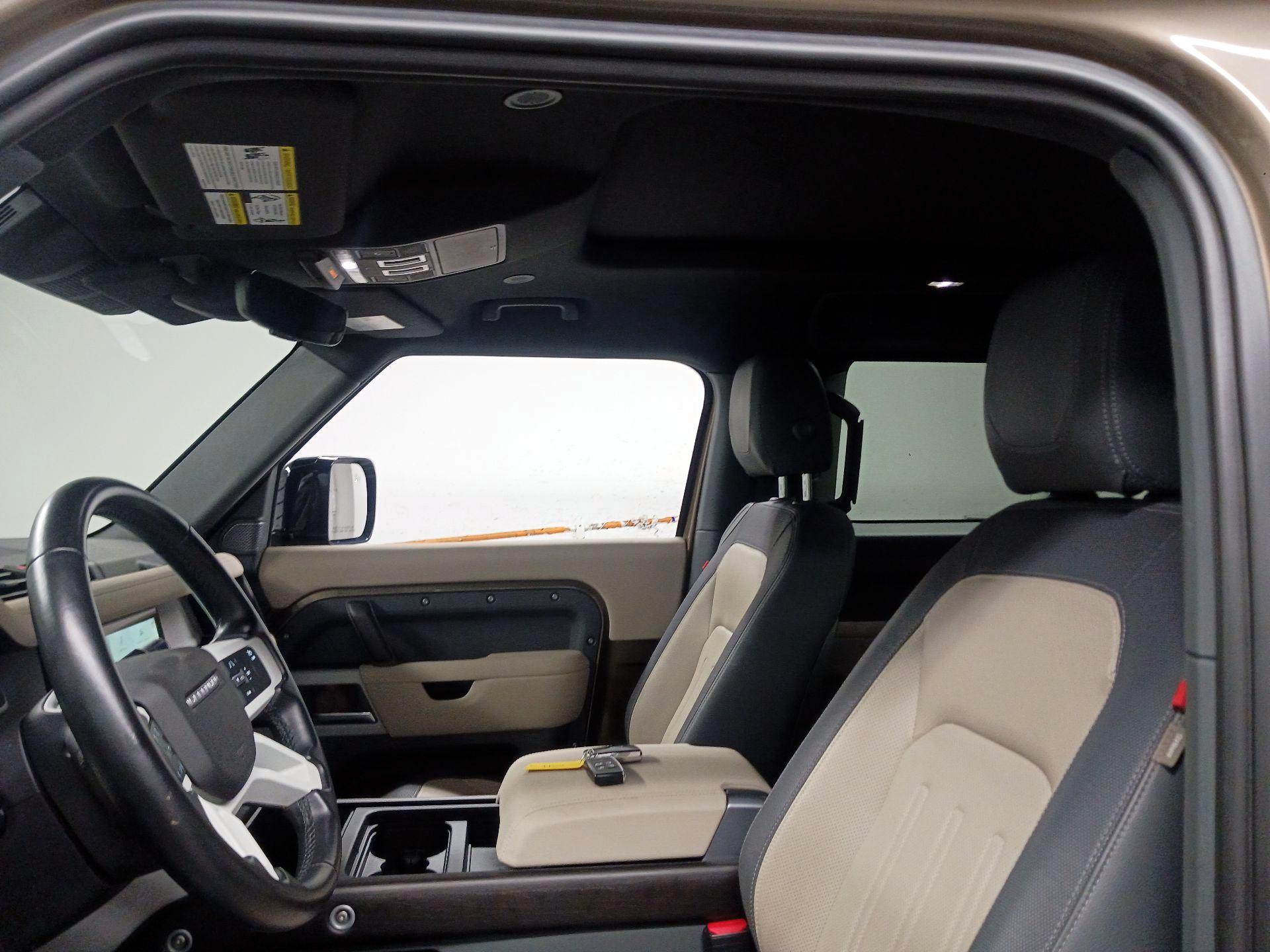 Thumbnail: 2021 Land Rover Defender - 18