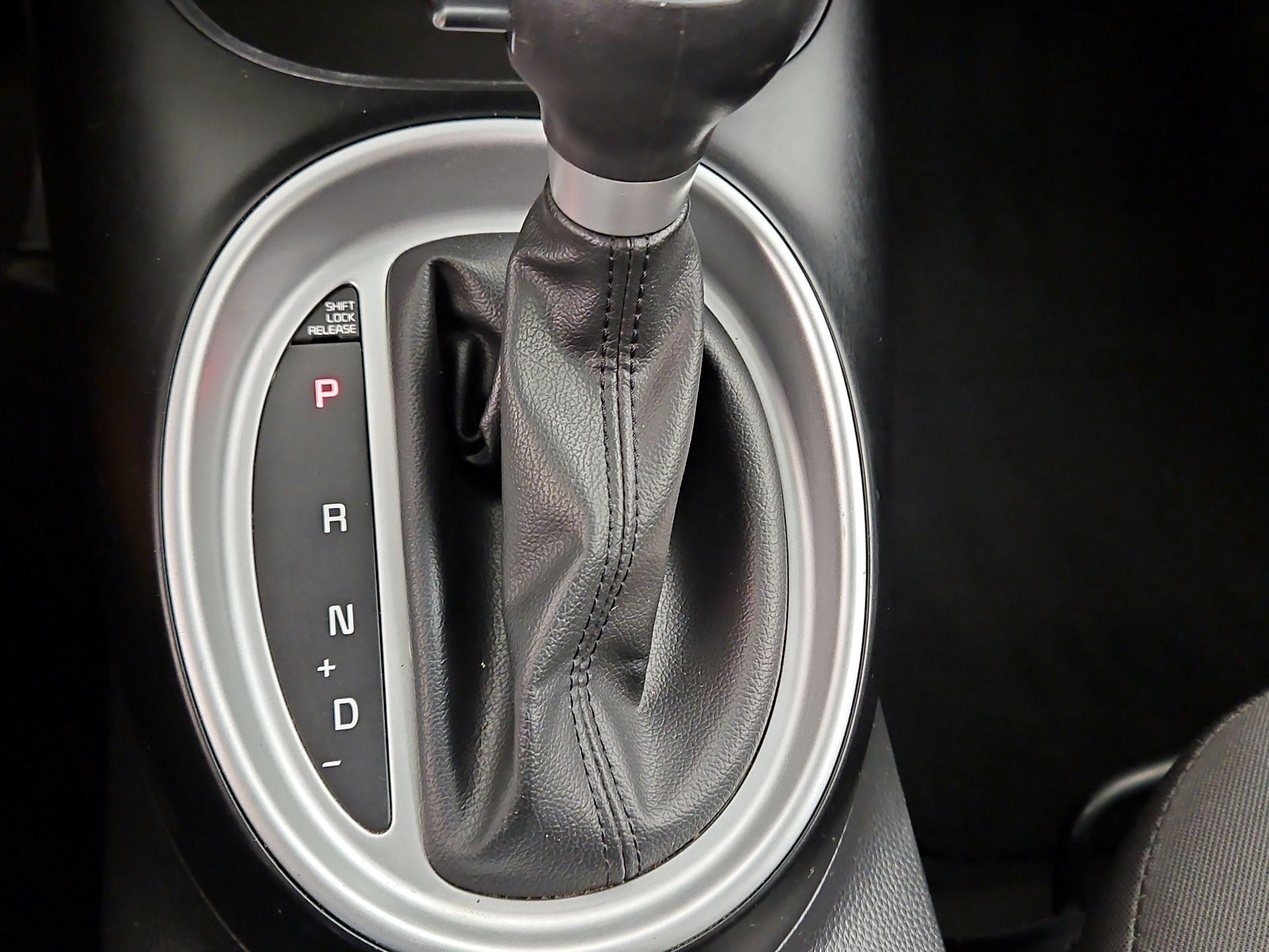 Thumbnail: 2015 Kia Soul - 16