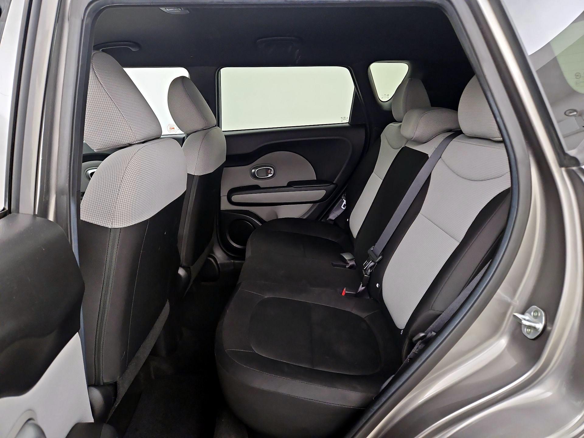 Thumbnail: 2015 Kia Soul - 18