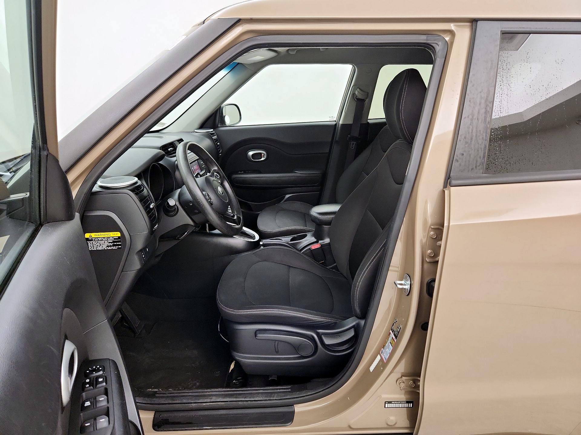 Thumbnail: 2015 Kia Soul - 11