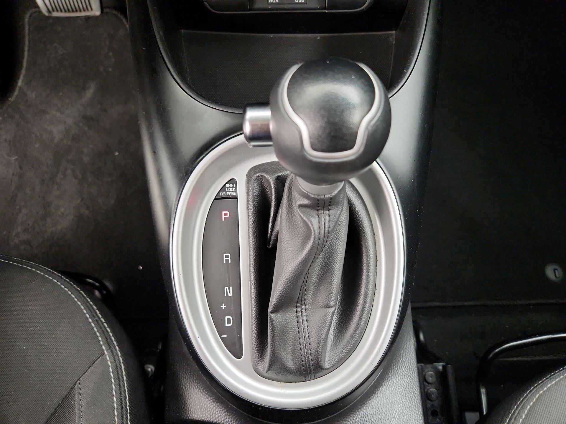 Thumbnail: 2015 Kia Soul - 17