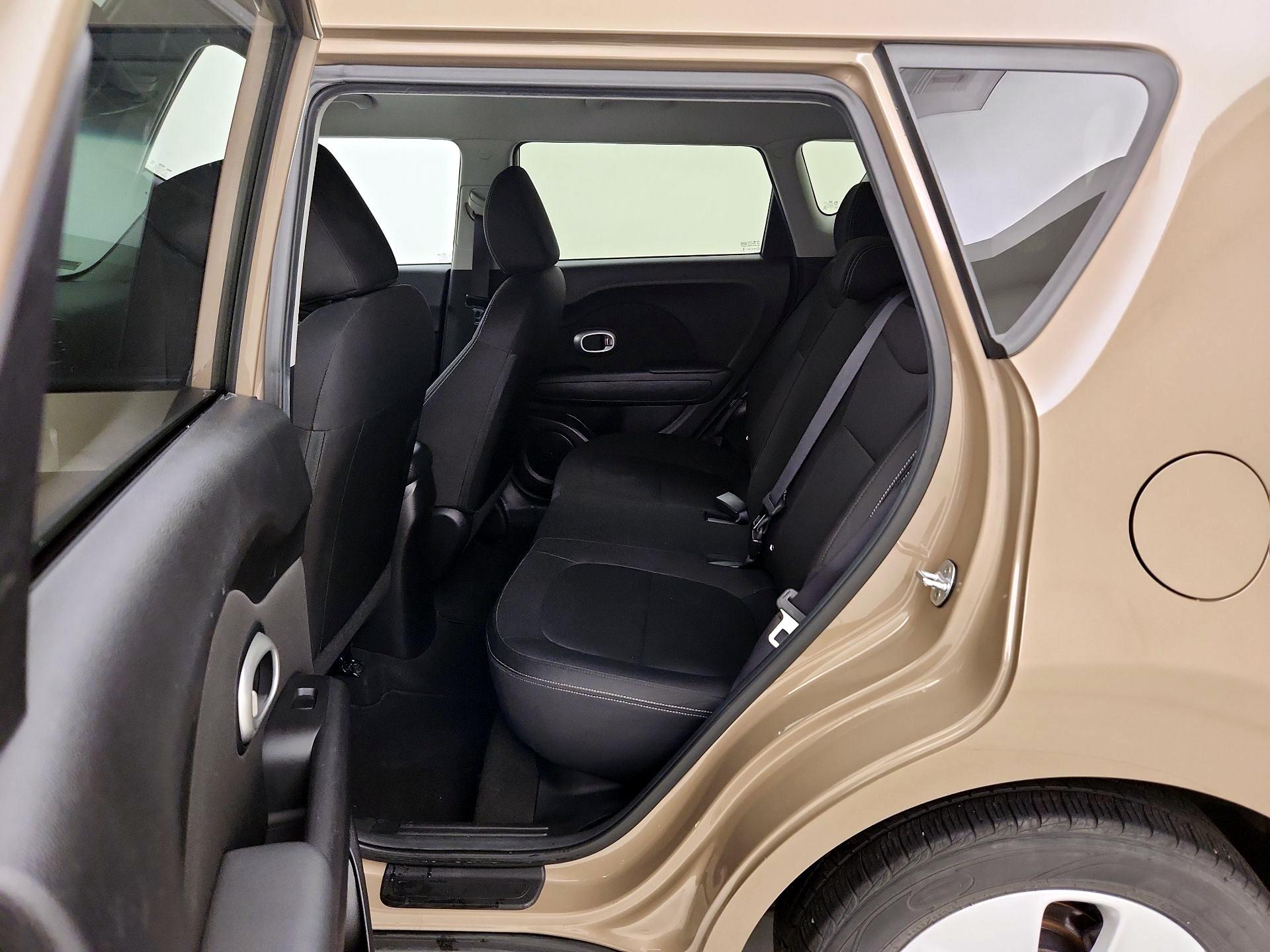 Thumbnail: 2015 Kia Soul - 19