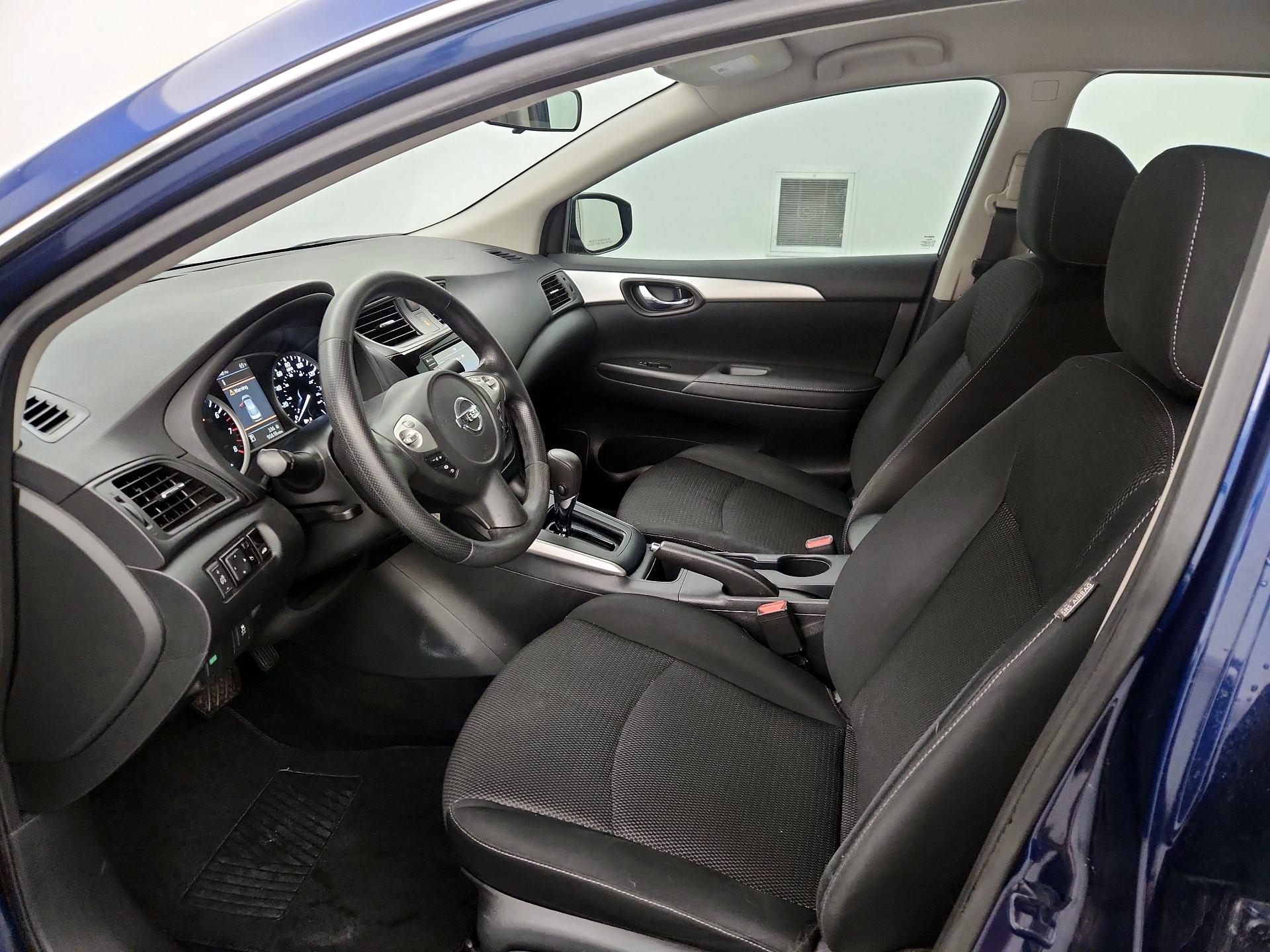 Thumbnail: 2019 Nissan Sentra - 11