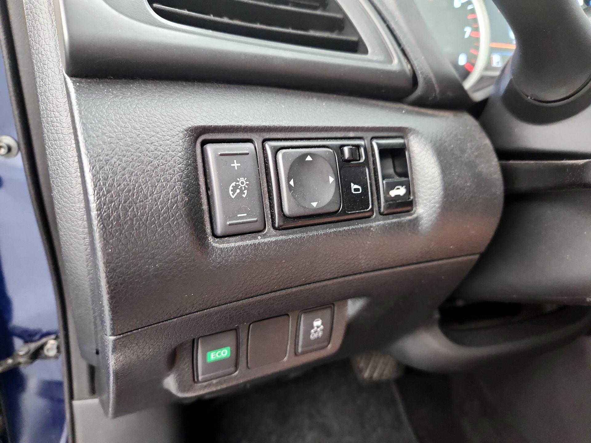 Thumbnail: 2019 Nissan Sentra - 13
