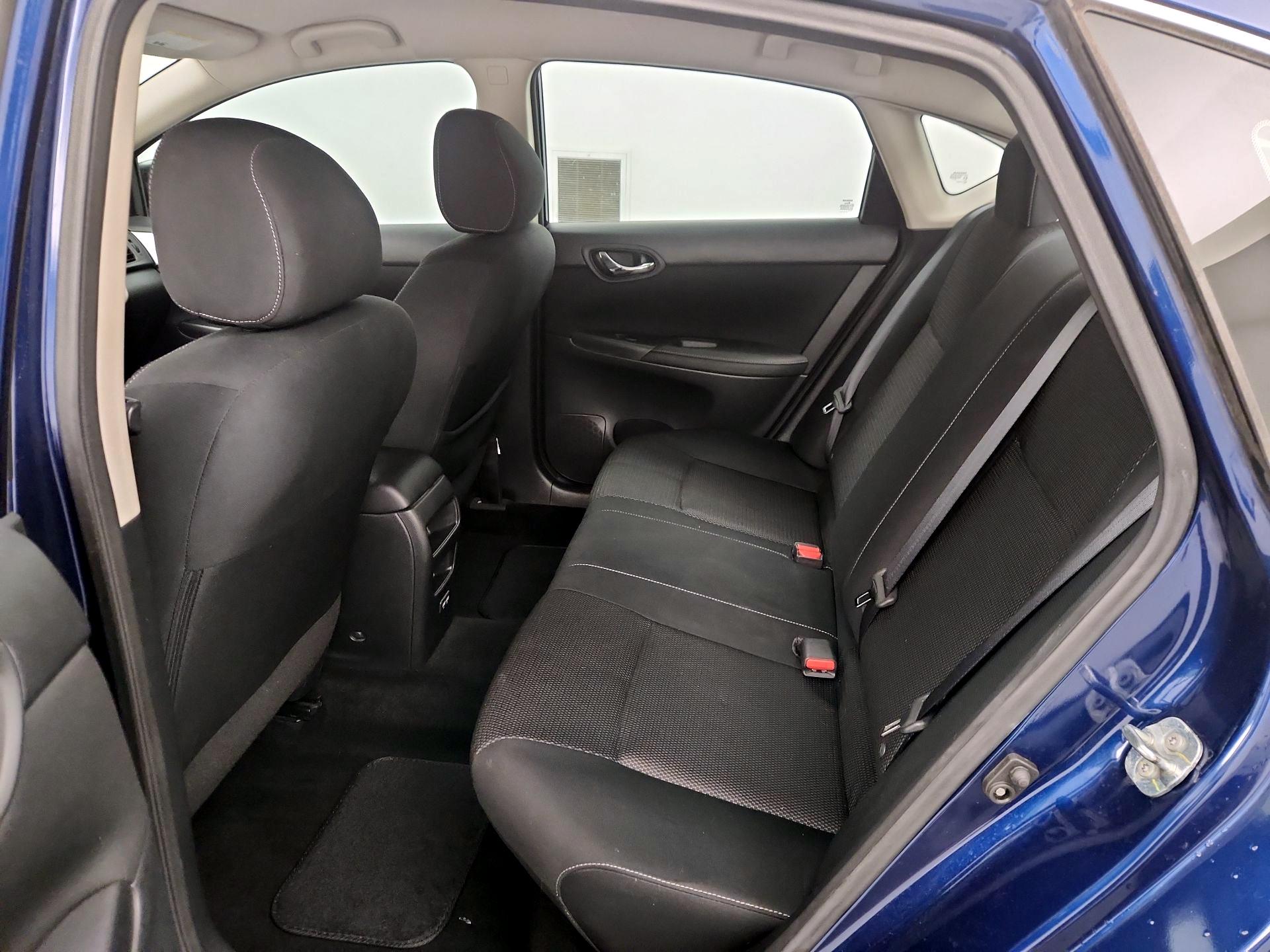 Thumbnail: 2019 Nissan Sentra - 19