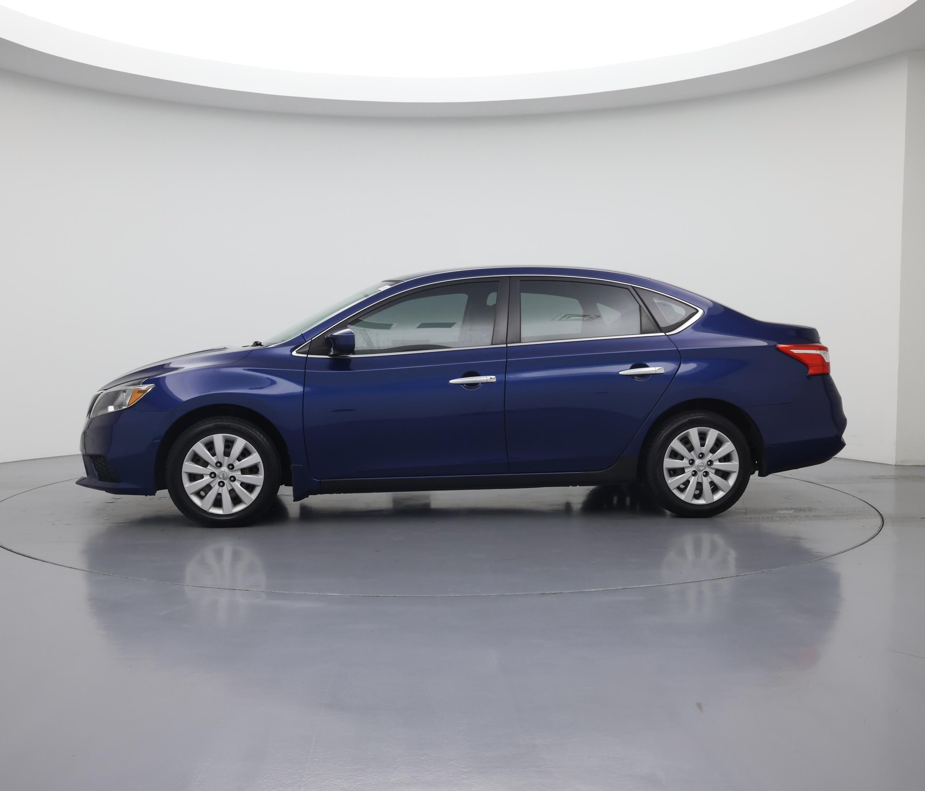 Thumbnail: 2019 Nissan Sentra - 3