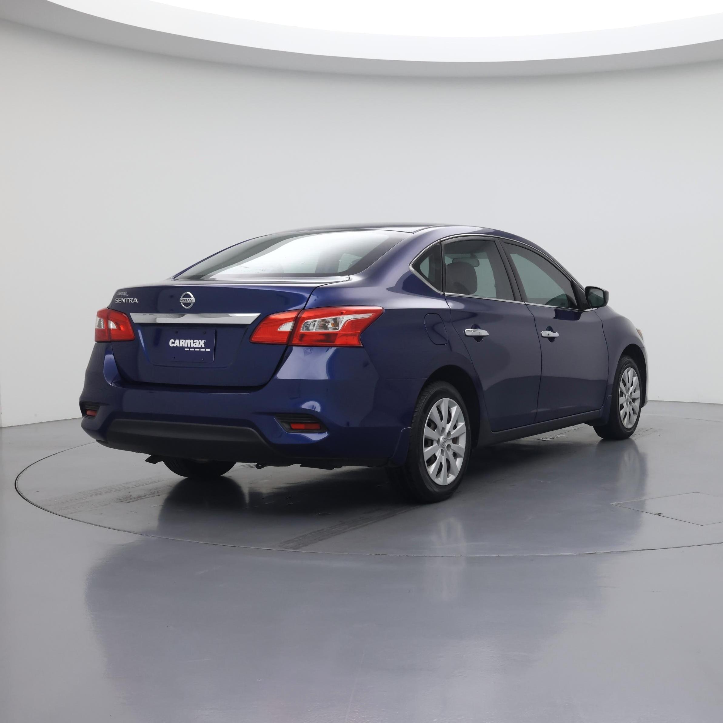 Thumbnail: 2019 Nissan Sentra - 8