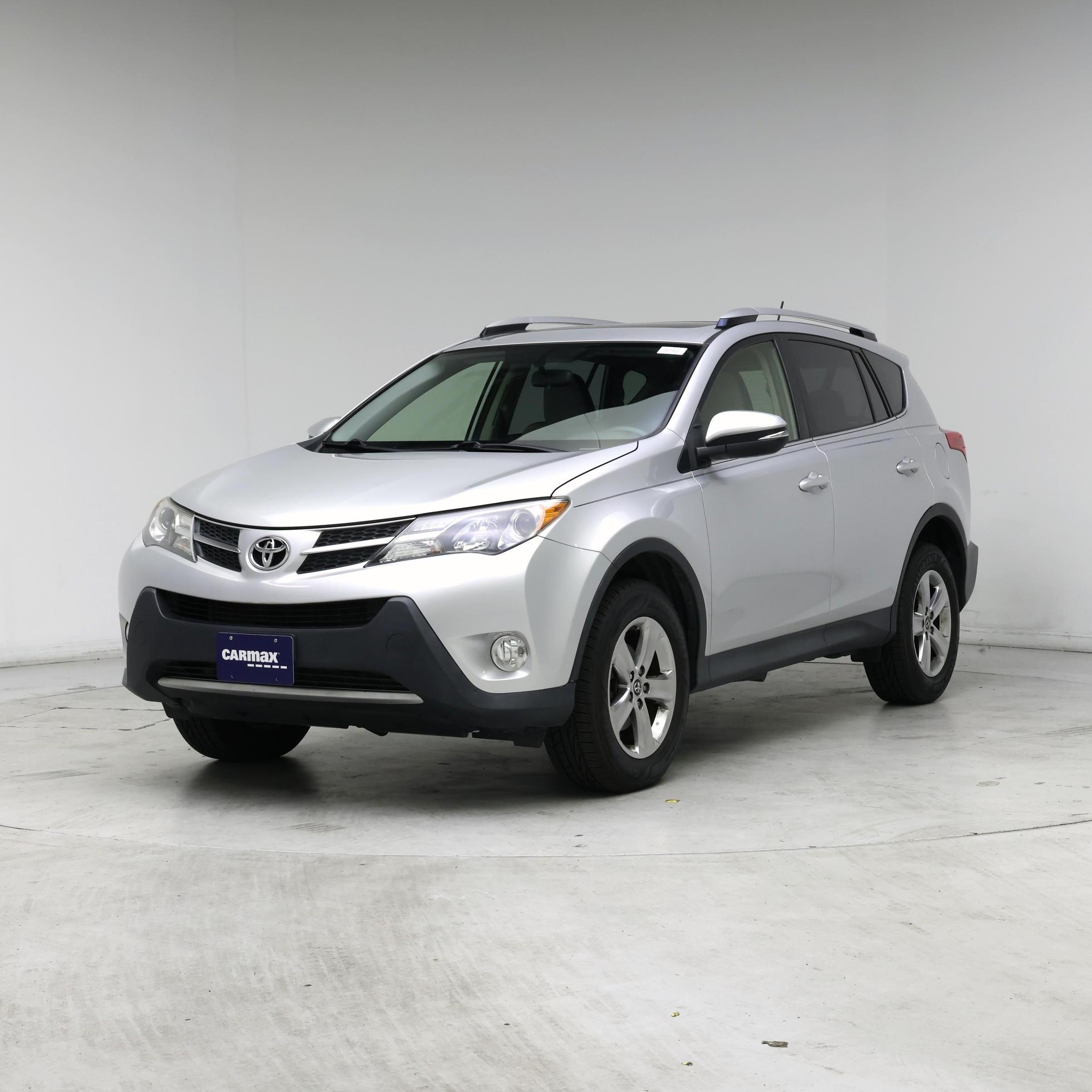 Thumbnail: 2015 Toyota RAV4 - 4