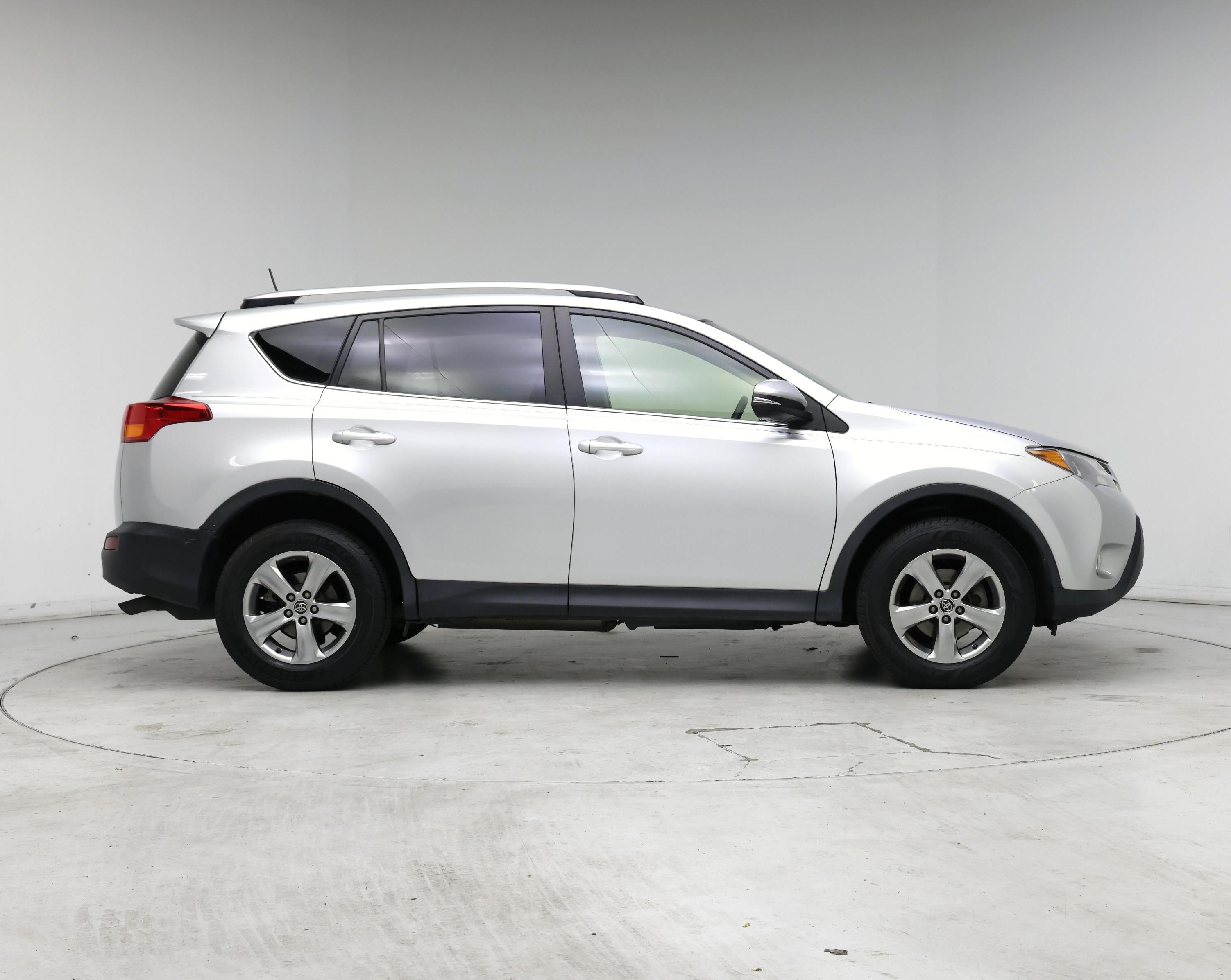 Thumbnail: 2015 Toyota RAV4 - 7