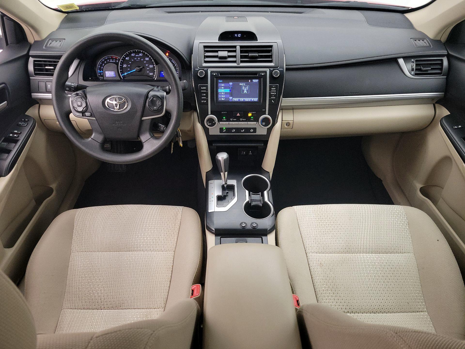 Thumbnail: 2014 Toyota Camry - 9