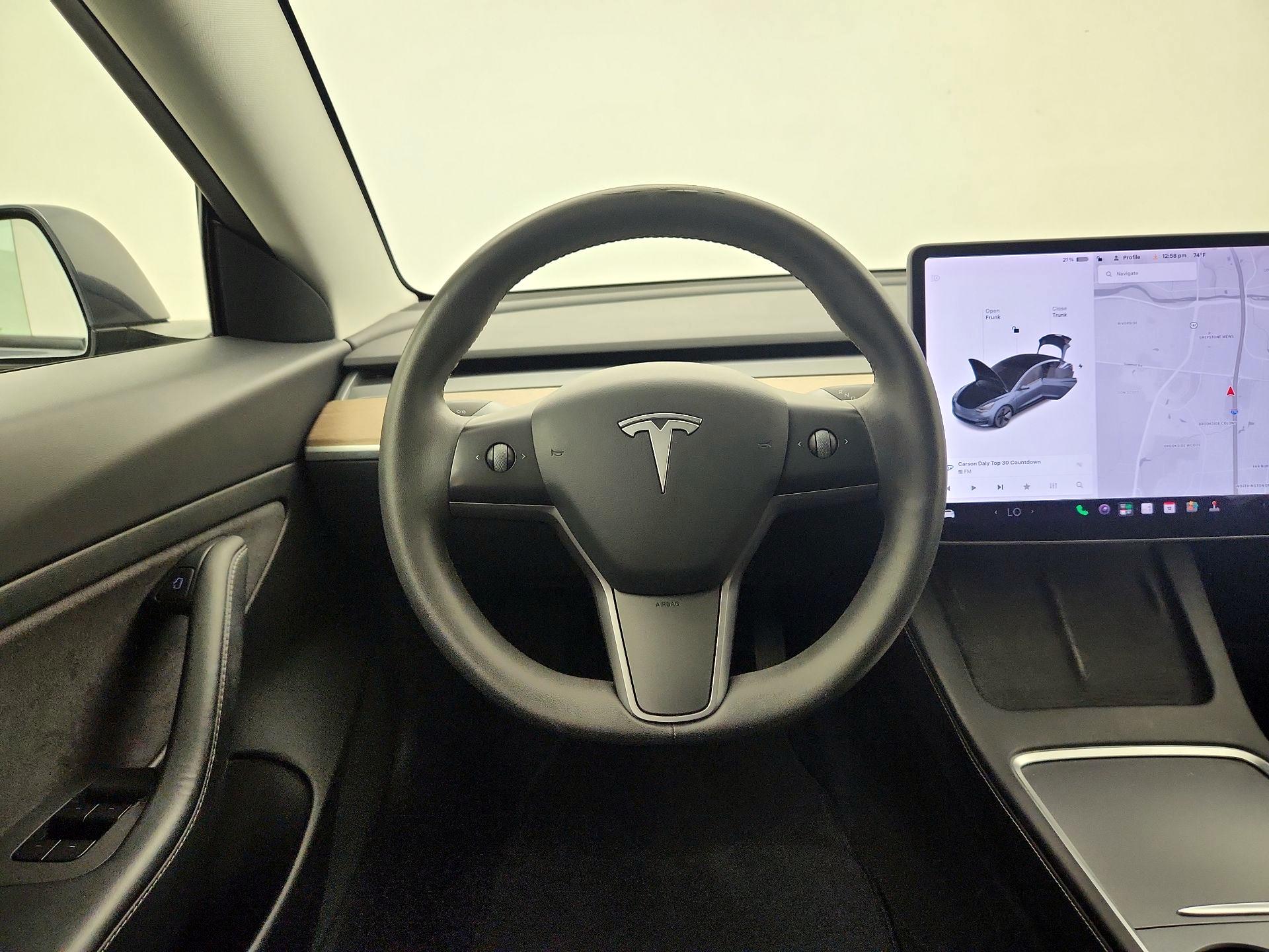 Thumbnail: 2021 Tesla Model 3 - 10