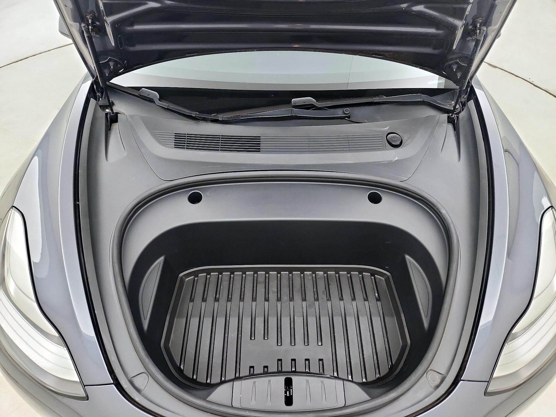 Thumbnail: 2021 Tesla Model 3 - 20