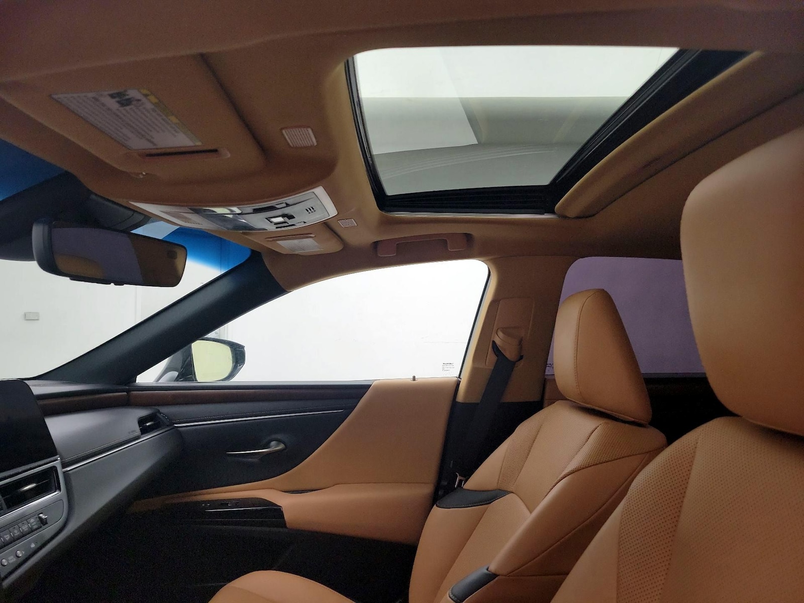 2024 Lexus ES 350 - Photo 20