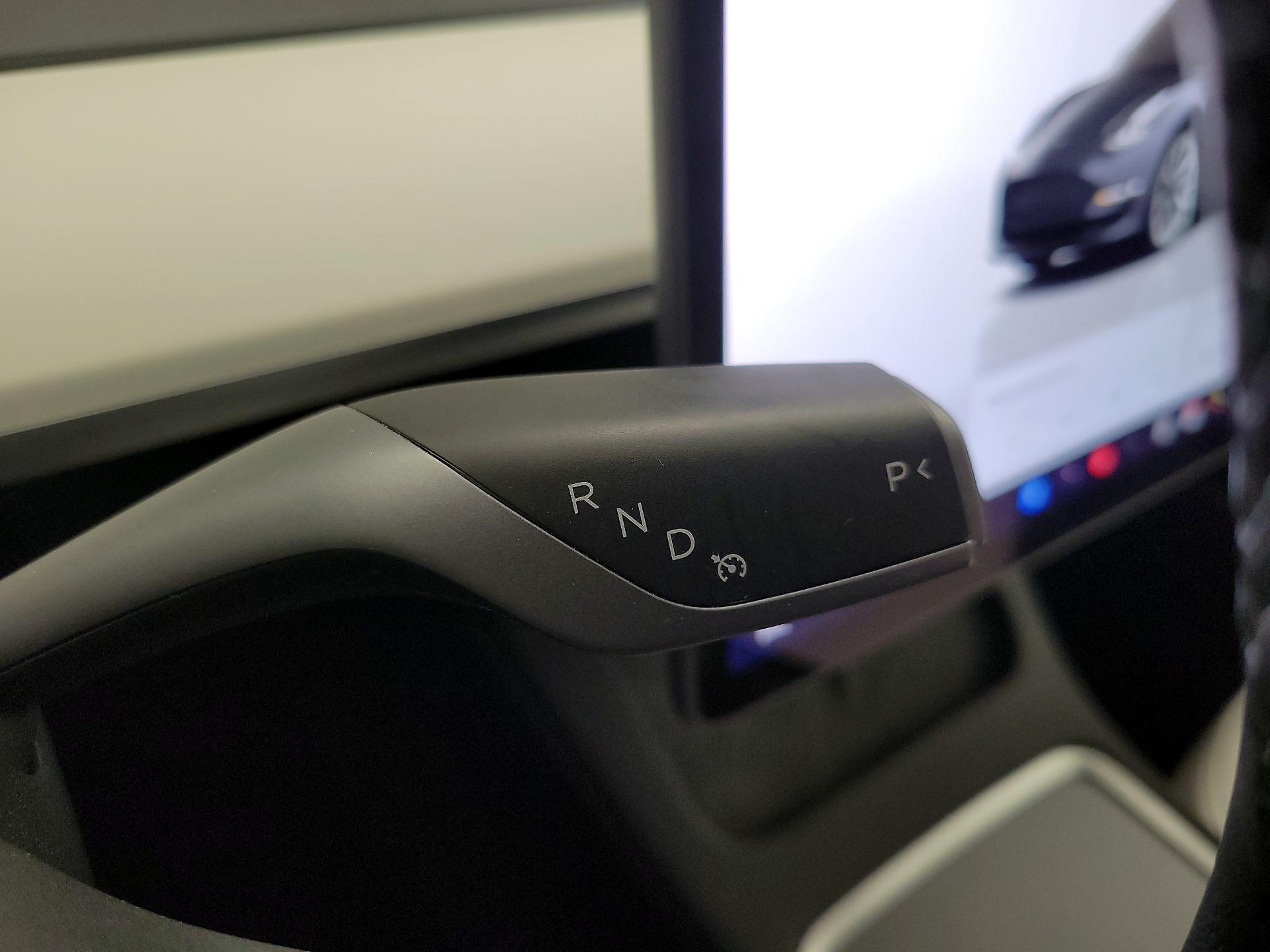 Thumbnail: 2023 Tesla Model 3 - 17