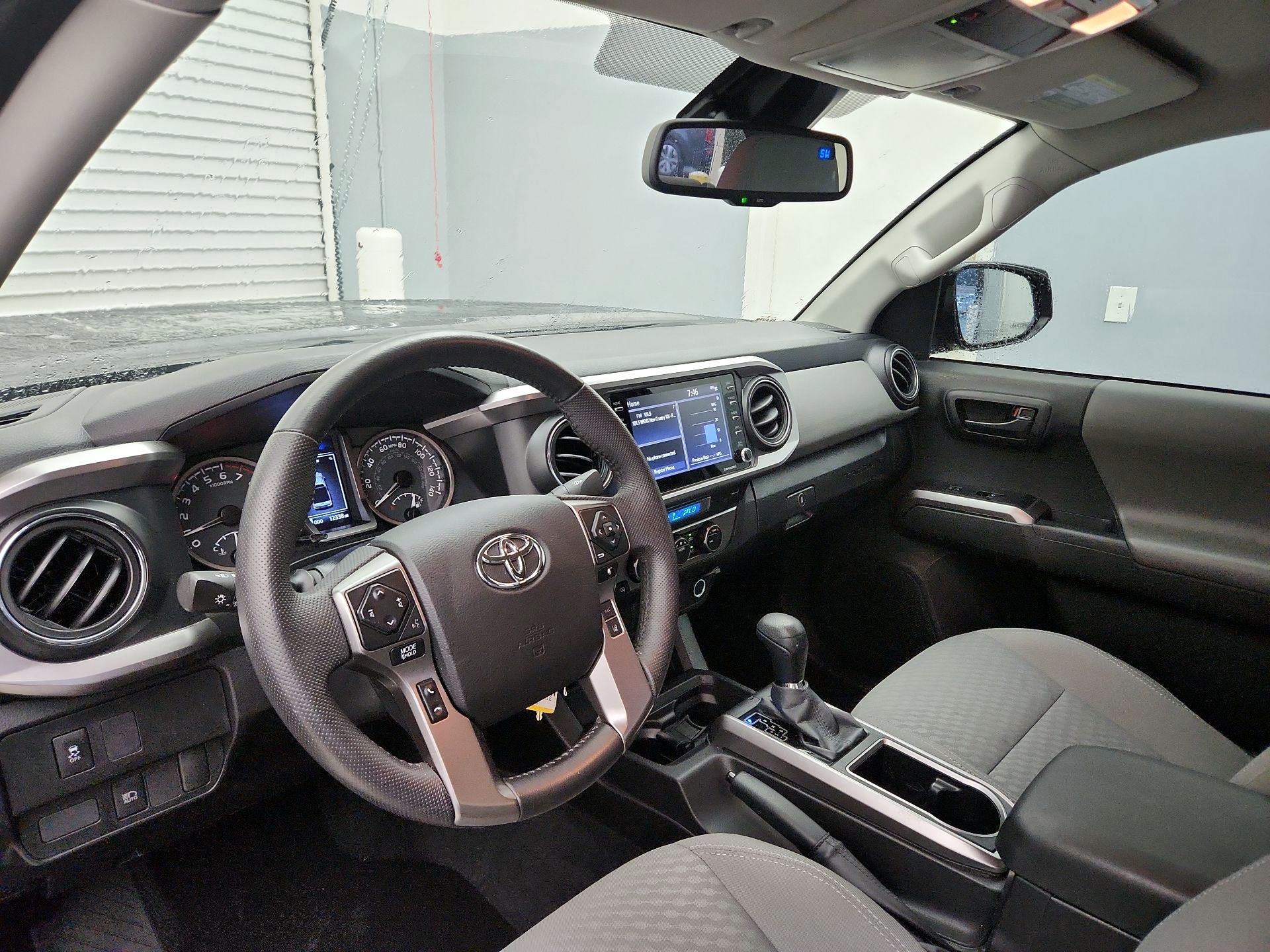 Thumbnail: 2022 Toyota Tacoma - 9