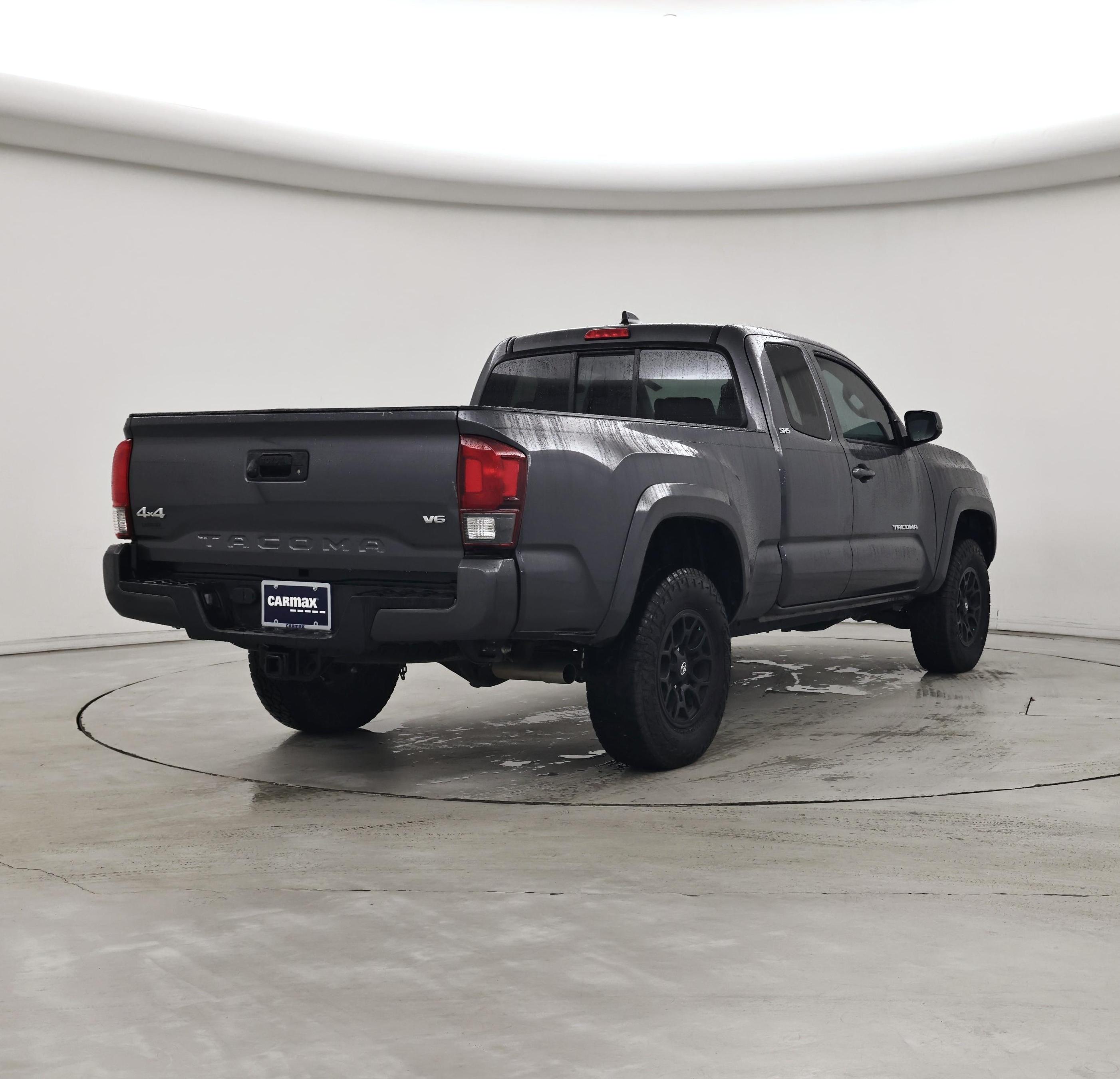 Thumbnail: 2022 Toyota Tacoma - 8