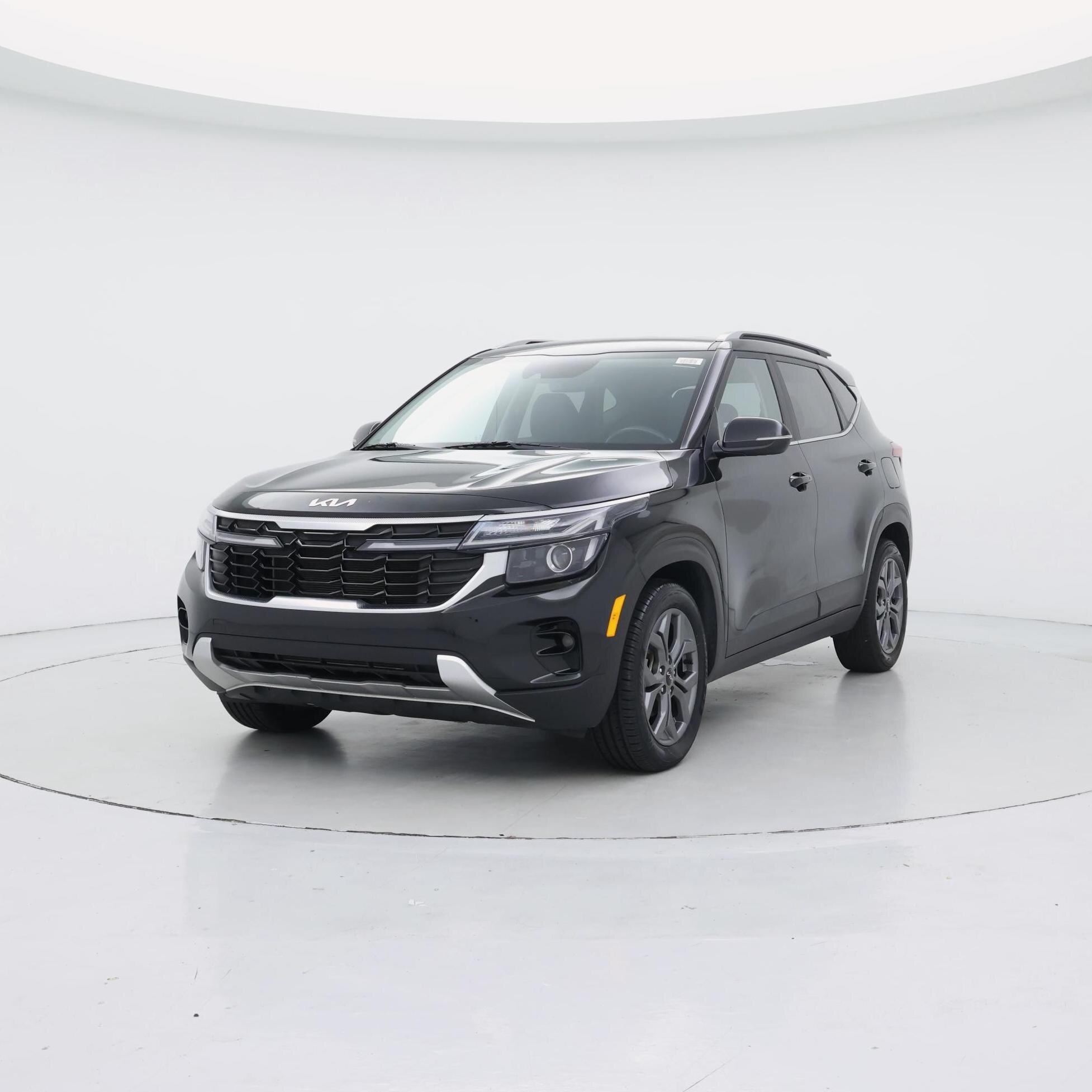 Thumbnail: 2024 Kia Seltos - 4