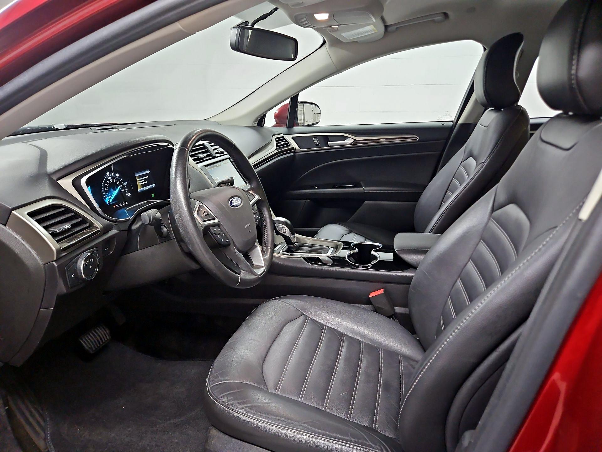 Thumbnail: 2016 Ford Fusion - 11