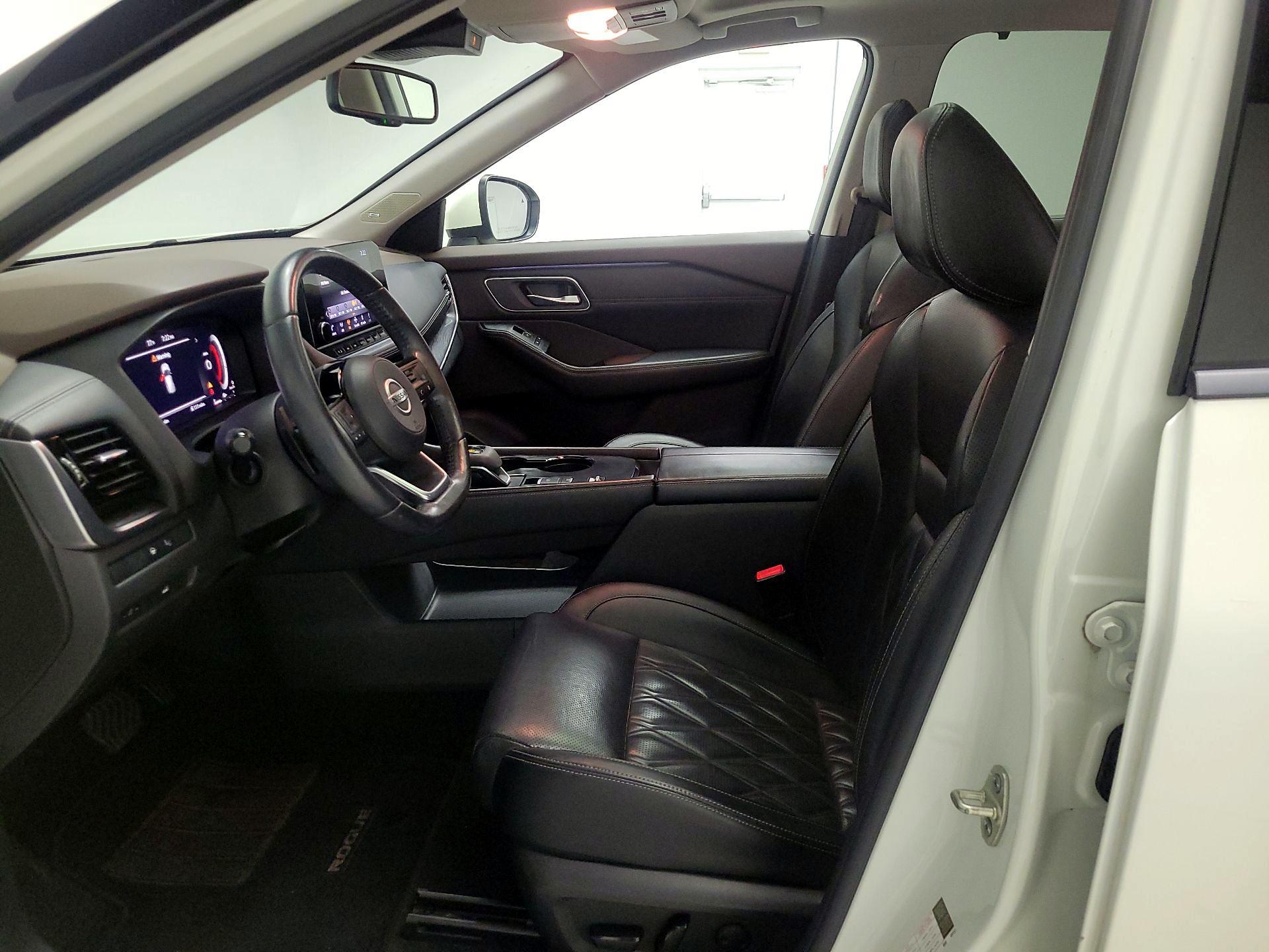 Thumbnail: 2021 Nissan Rogue - 11