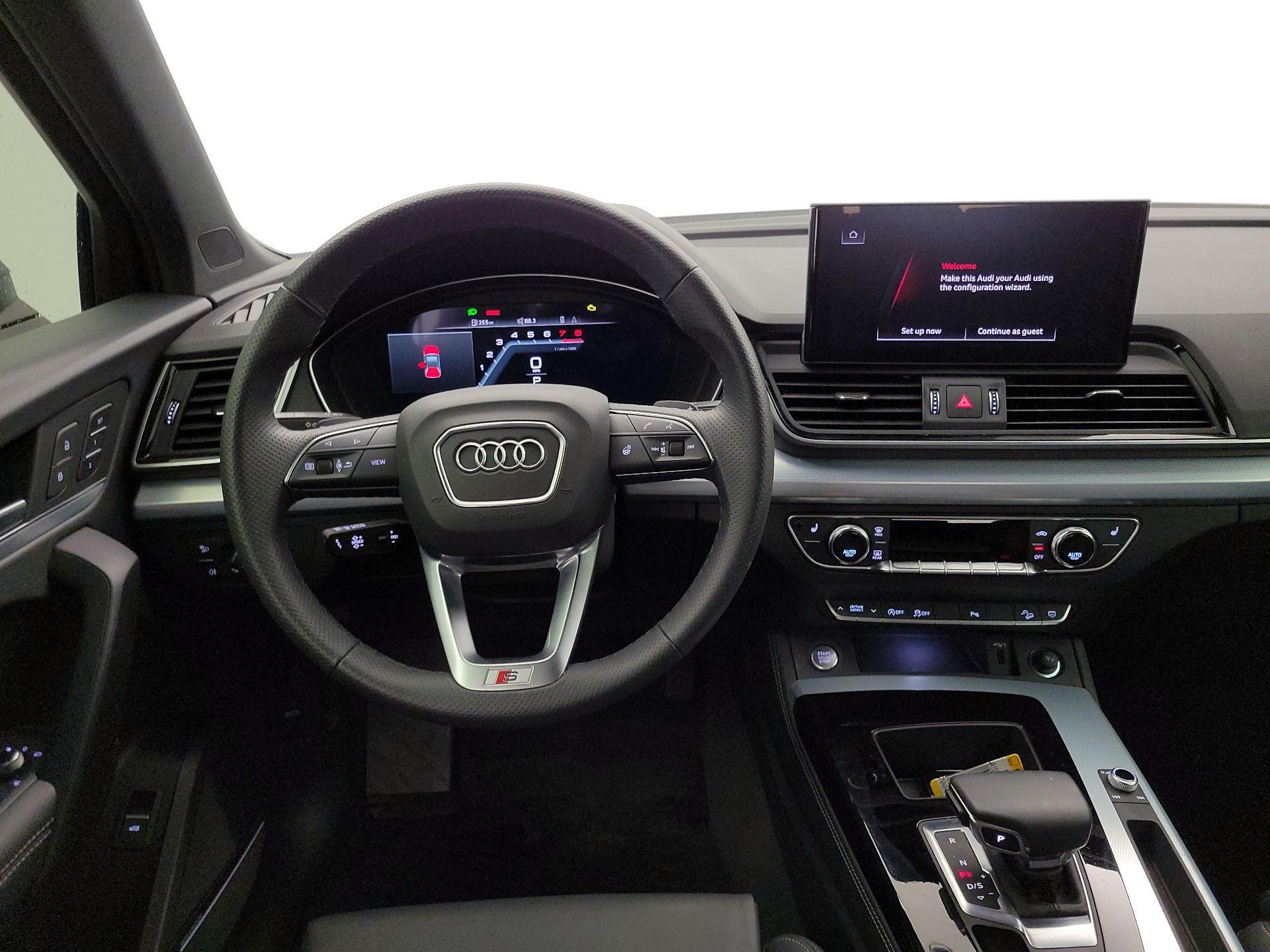 Thumbnail: 2024 Audi Q5 - 10