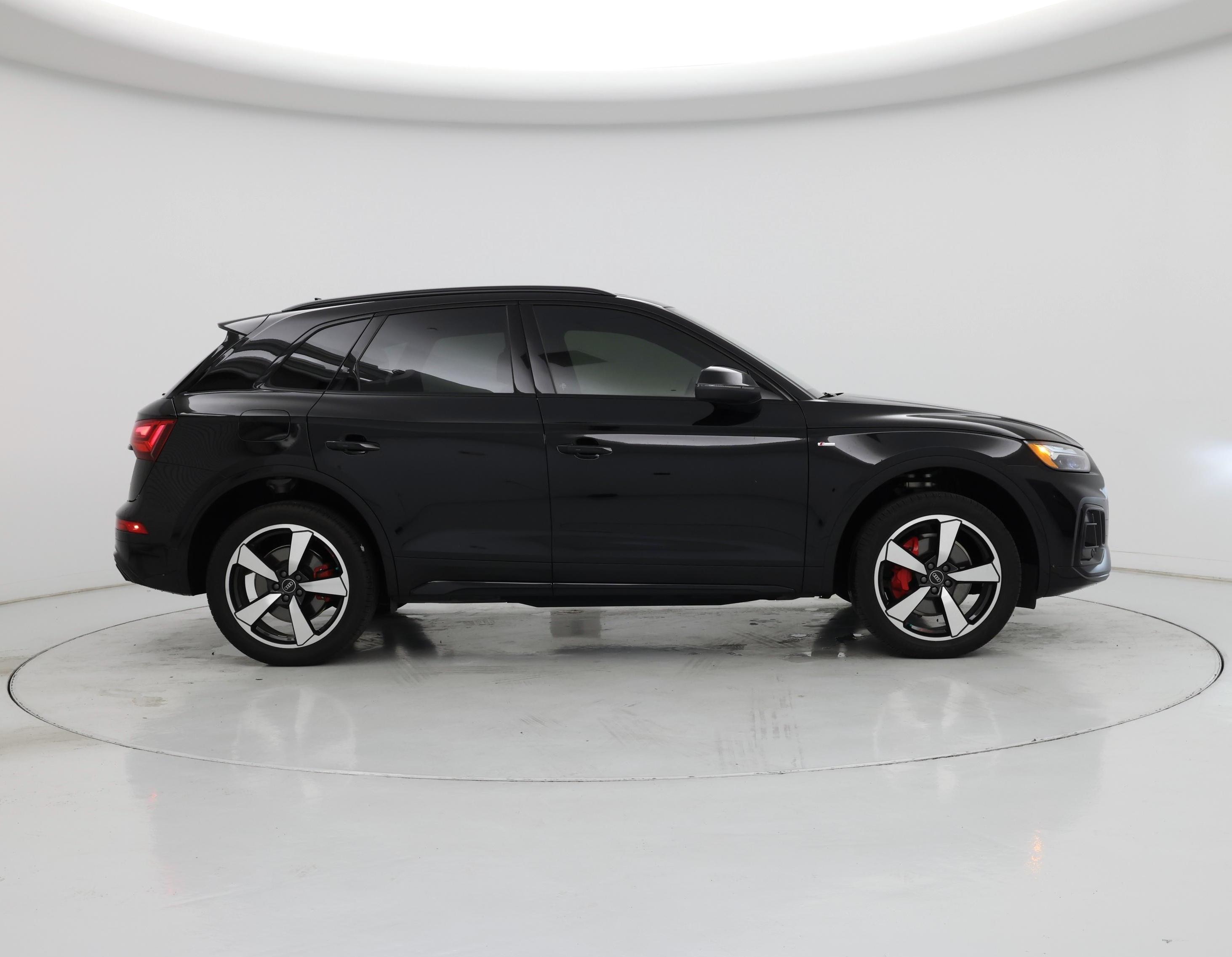 Thumbnail: 2024 Audi Q5 - 7
