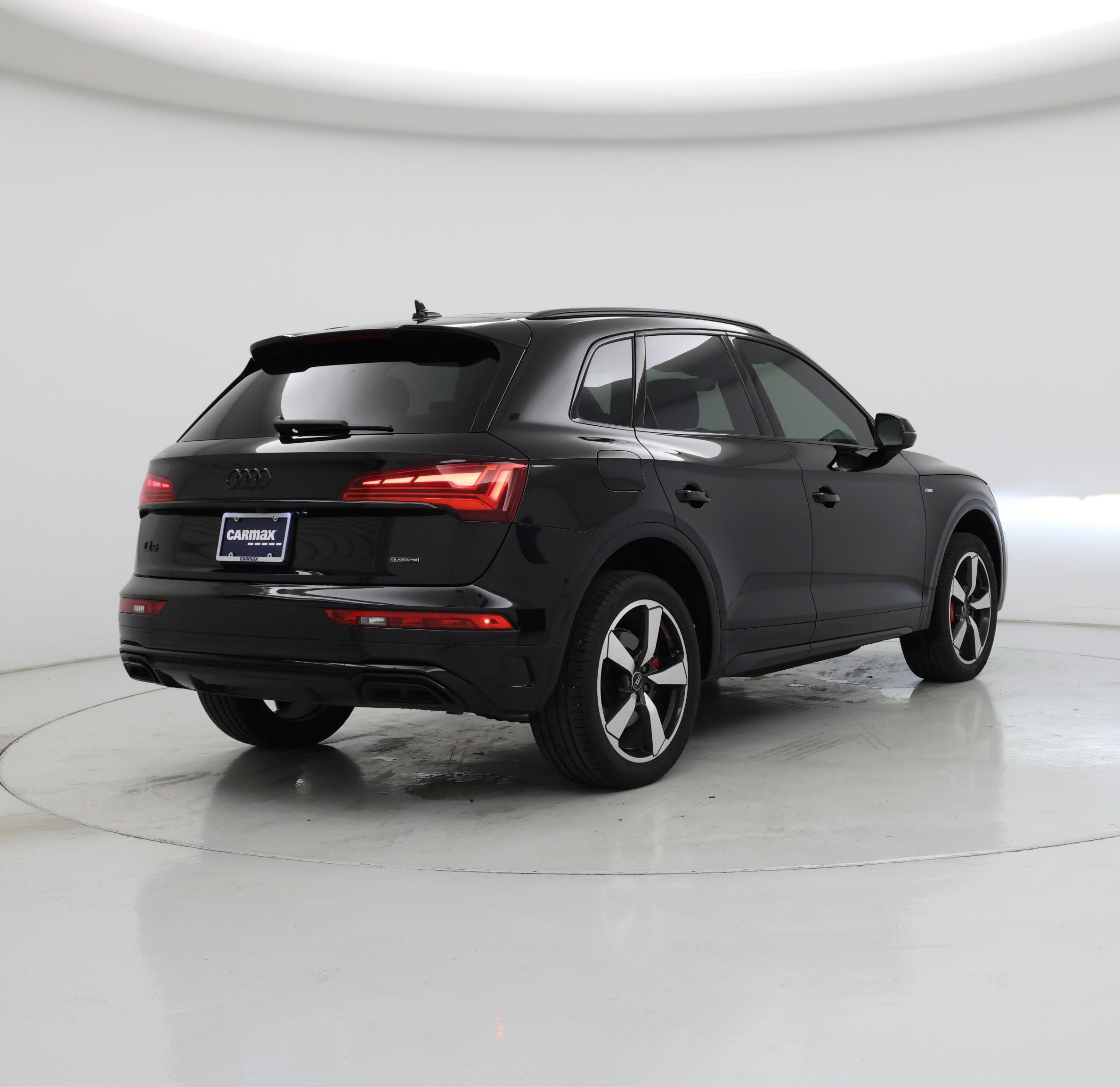 Thumbnail: 2024 Audi Q5 - 8