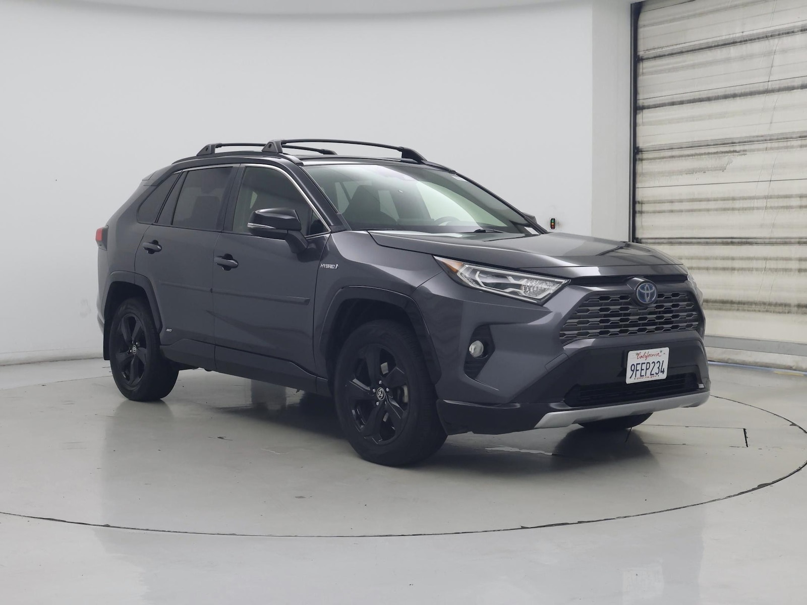 2020 Toyota RAV4 XSE - Photo 2